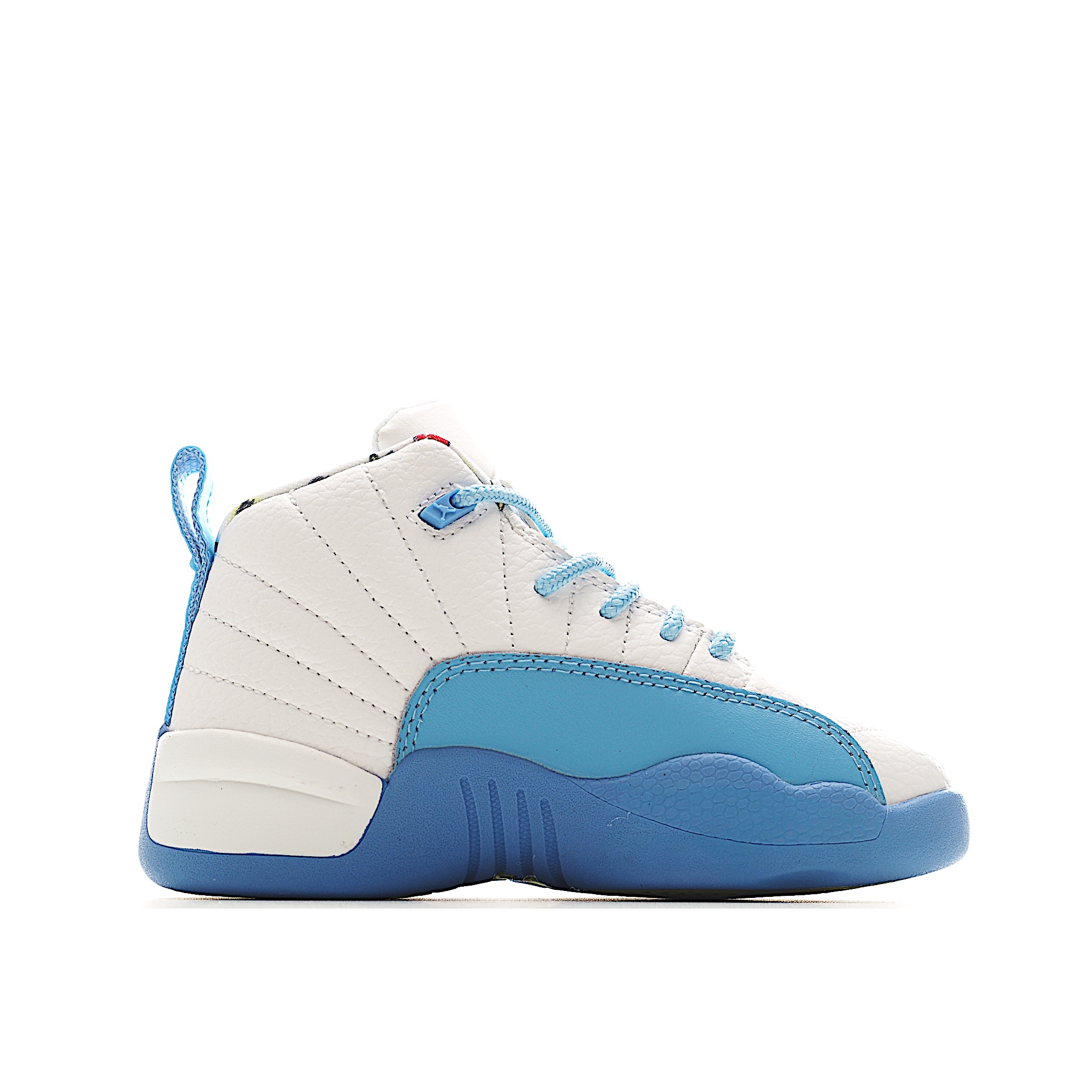 图片[2]-新工厂 让您的孩子拥有AJ 12童鞋，一直是运动鞋爱好者的最爱，鞋跟处采用封装式 Air 缓冲设计。鞋面采用真皮、合成皮革和织物混合制成，并带有独特的放射状缝线。内衬柔软，穿着舒适。柔韧的橡胶鞋底为成长中的双脚提供良好的抓地力和支撑，让宝宝在操场上保持步伐。 货号：6114 尺码：22-37-选品中心