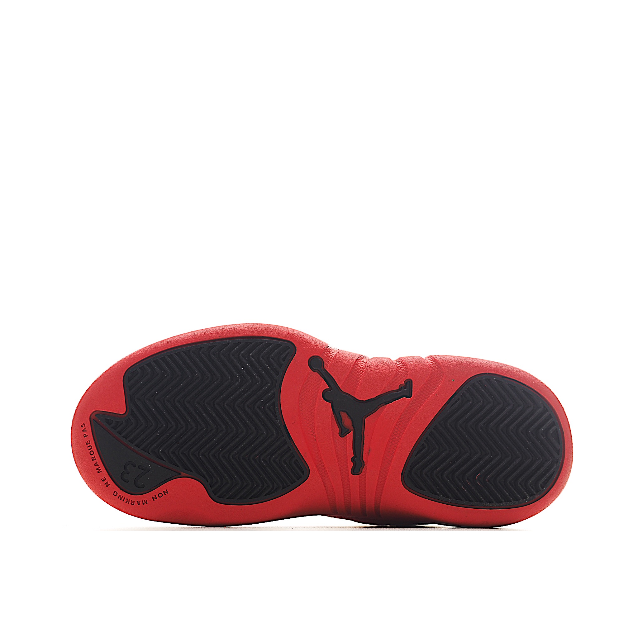 图片[8]-让您的孩子拥有AJ 12童鞋，一直是运动鞋爱好者的最爱，鞋跟处采用封装式 Air 缓冲设计。鞋面采用真皮、合成皮革和织物混合制成，并带有独特的放射状缝线。内衬柔软，穿着舒适。柔韧的橡胶鞋底为成长中的双脚提供良好的抓地力和支撑，让宝宝在操场上保持步伐。 货号：6116 尺码：22-37-选品中心