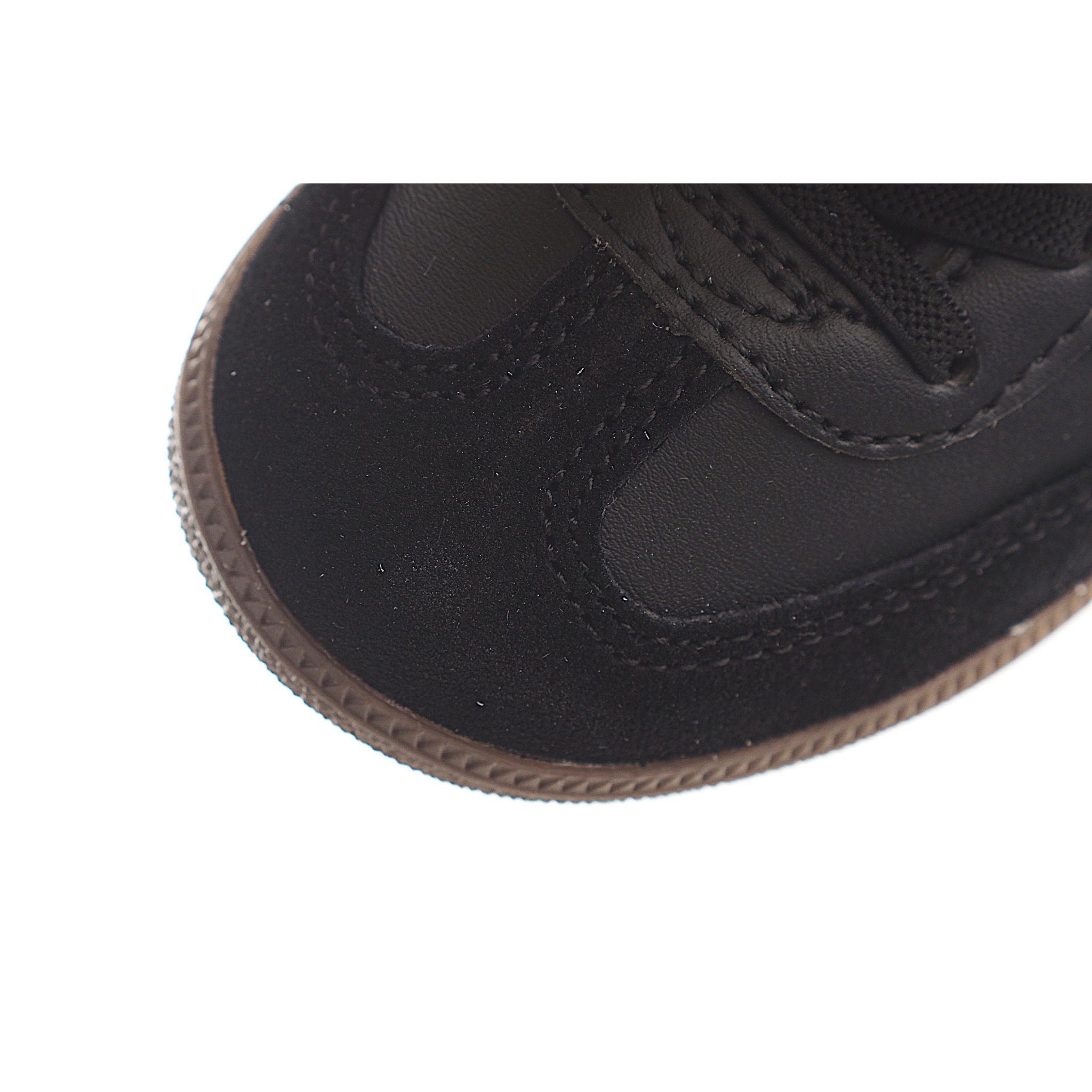 图片[7]-AD 德训 低帮儿童休闲鞋 注：22-27松紧带，28-37系带 如果你回到 1960 年代，你会发现职业足球运动员穿着桑巴，就像这些婴儿鞋一样，几乎就像他们一样。尺寸缩小适合儿童，配有柔软的鞋垫，在全天玩耍时感觉舒适。皮革鞋面、胶橡胶鞋底和3条纹保持经典。 货号：3678 尺码：22-37-选品中心