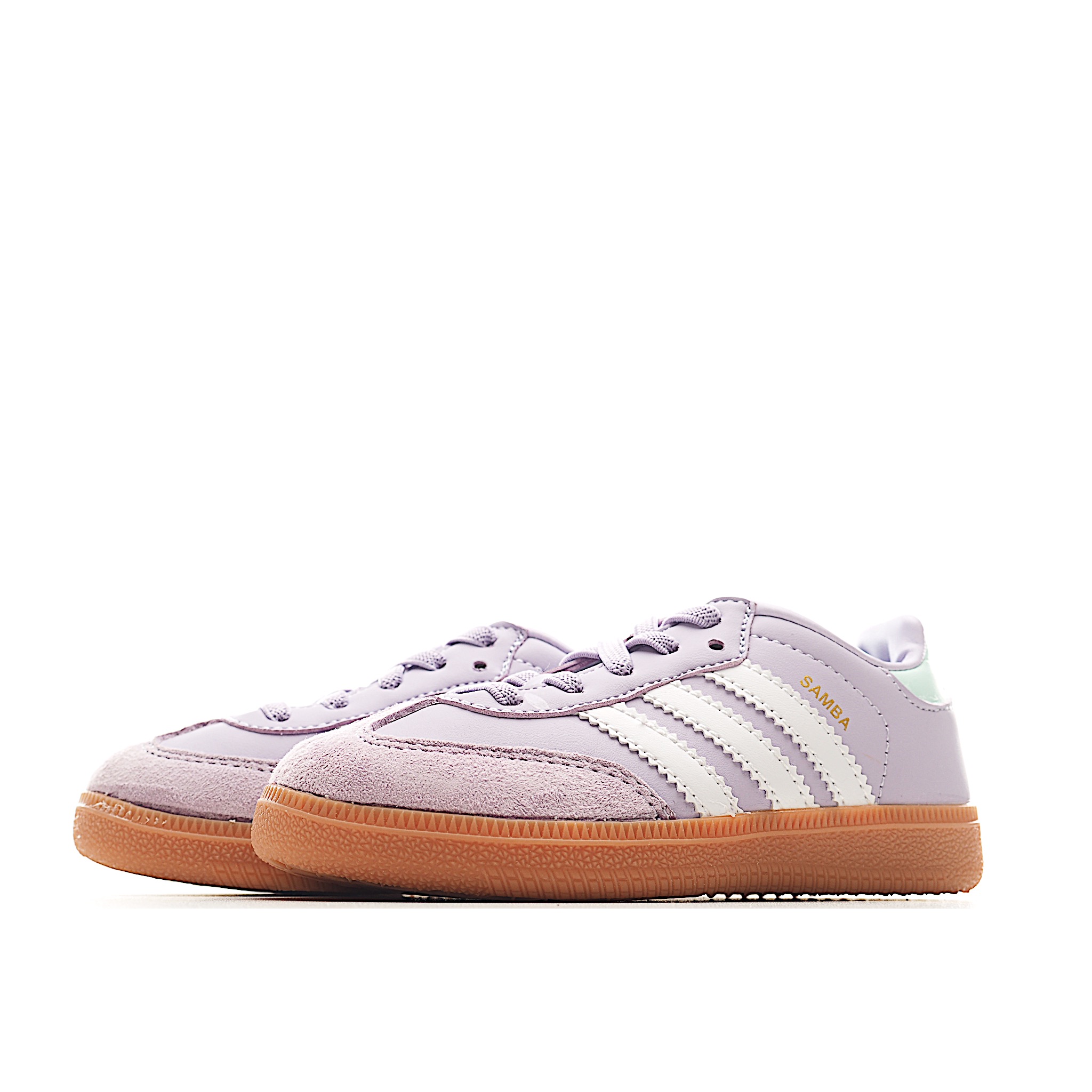 图片[4]-AD 德训 低帮儿童休闲鞋 注：22-27松紧带，28-37系带 如果你回到 1960 年代，你会发现职业足球运动员穿着桑巴，就像这些婴儿鞋一样，几乎就像他们一样。尺寸缩小适合儿童，配有柔软的鞋垫，在全天玩耍时感觉舒适。皮革鞋面、胶橡胶鞋底和3条纹保持经典。 货号：8851 尺码：22-37-选品中心