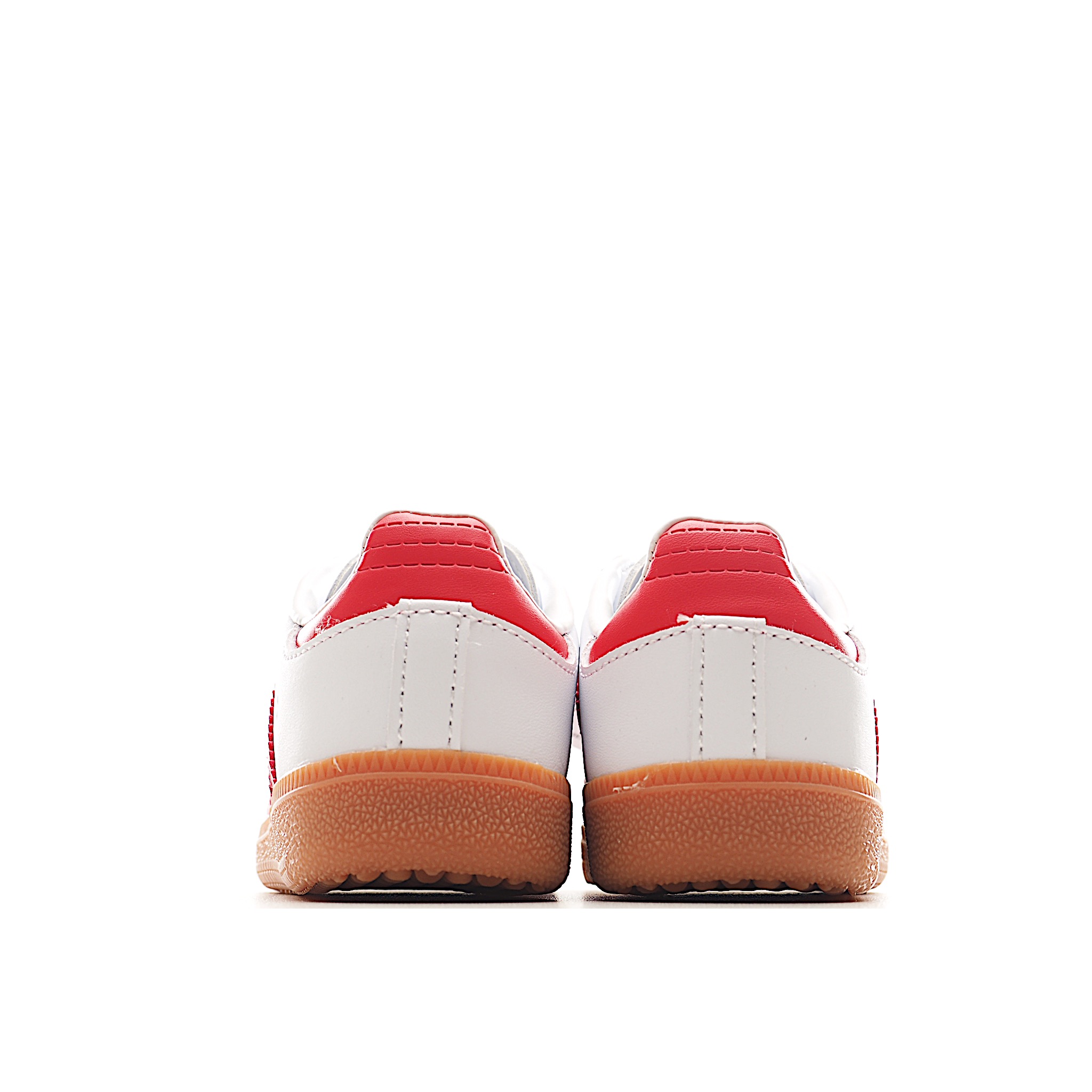 图片[4]-AD 德训 低帮儿童休闲鞋 注：22-27松紧带，28-37系带 如果你回到 1960 年代，你会发现职业足球运动员穿着桑巴，就像这些婴儿鞋一样，几乎就像他们一样。尺寸缩小适合儿童，配有柔软的鞋垫，在全天玩耍时感觉舒适。皮革鞋面、胶橡胶鞋底和3条纹保持经典。 货号：4464 尺码：22-37-选品中心