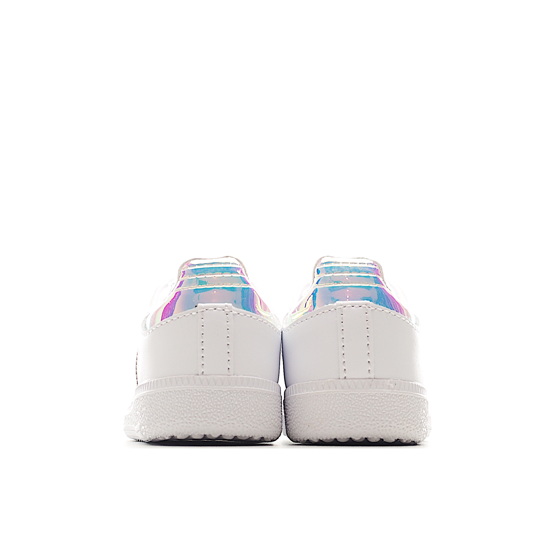 图片[4]-AD 德训 低帮儿童休闲鞋 注：22-27松紧带，28-37系带 如果你回到 1960 年代，你会发现职业足球运动员穿着桑巴，就像这些婴儿鞋一样，几乎就像他们一样。尺寸缩小适合儿童，配有柔软的鞋垫，在全天玩耍时感觉舒适。皮革鞋面、胶橡胶鞋底和3条纹保持经典。 货号：6279 尺码：22-37-选品中心