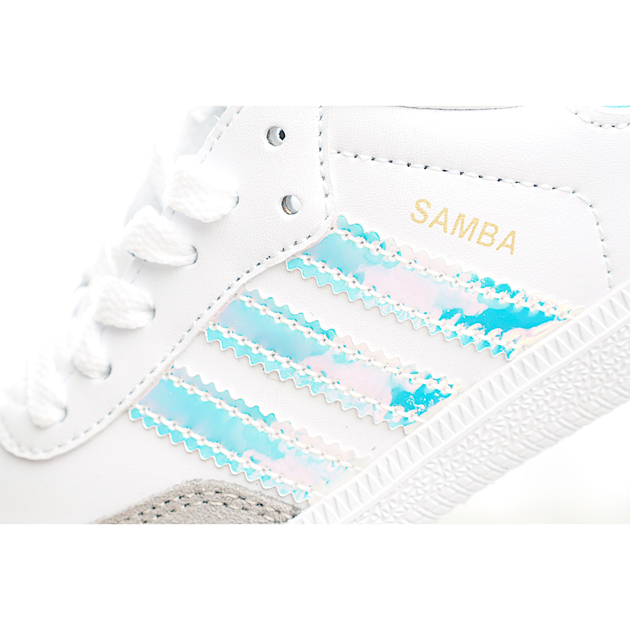 图片[8]-AD 德训 低帮儿童休闲鞋 注：22-27松紧带，28-37系带 如果你回到 1960 年代，你会发现职业足球运动员穿着桑巴，就像这些婴儿鞋一样，几乎就像他们一样。尺寸缩小适合儿童，配有柔软的鞋垫，在全天玩耍时感觉舒适。皮革鞋面、胶橡胶鞋底和3条纹保持经典。 货号：6279 尺码：22-37-选品中心