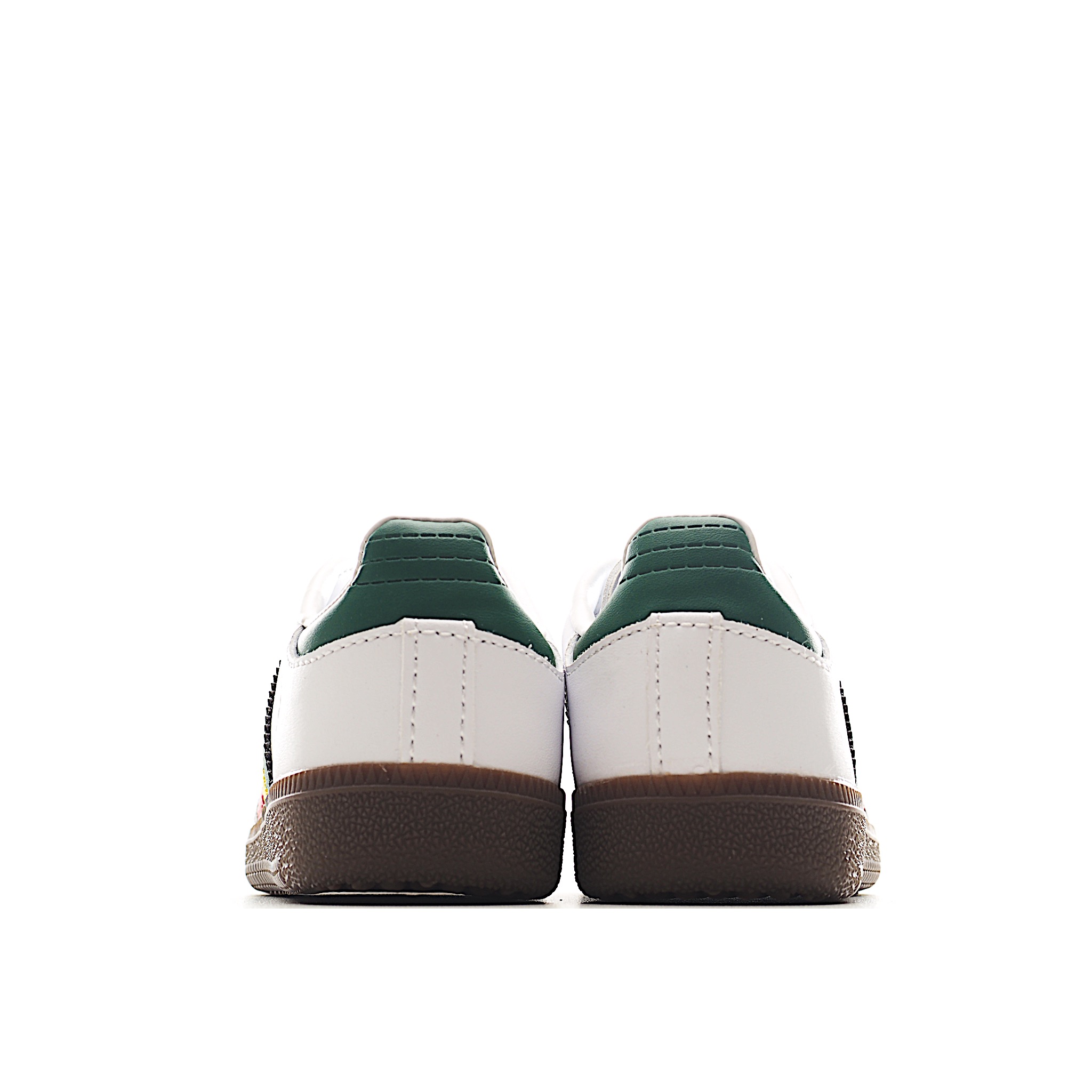 图片[4]-AD 德训 低帮儿童休闲鞋 注：22-27松紧带，28-37系带 如果你回到 1960 年代，你会发现职业足球运动员穿着桑巴，就像这些婴儿鞋一样，几乎就像他们一样。尺寸缩小适合儿童，配有柔软的鞋垫，在全天玩耍时感觉舒适。皮革鞋面、胶橡胶鞋底和3条纹保持经典。 货号：3118 尺码：22-37-选品中心