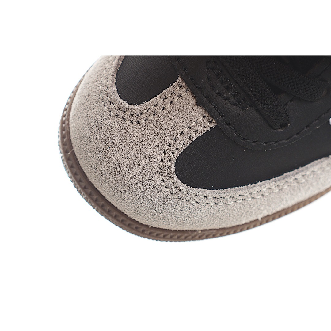 图片[9]-AD 德训 低帮儿童休闲鞋 注：22-27松紧带，28-37系带 如果你回到 1960 年代，你会发现职业足球运动员穿着桑巴，就像这些婴儿鞋一样，几乎就像他们一样。尺寸缩小适合儿童，配有柔软的鞋垫，在全天玩耍时感觉舒适。皮革鞋面、胶橡胶鞋底和3条纹保持经典。 货号：3677 尺码：22-37-选品中心