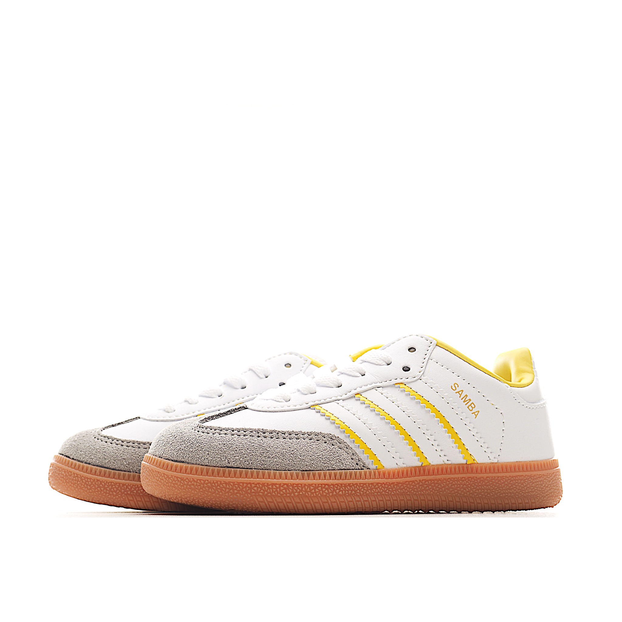 图片[3]-AD 德训 低帮儿童休闲鞋 注：22-27松紧带，28-37系带 如果你回到 1960 年代，你会发现职业足球运动员穿着桑巴，就像这些婴儿鞋一样，几乎就像他们一样。尺寸缩小适合儿童，配有柔软的鞋垫，在全天玩耍时感觉舒适。皮革鞋面、胶橡胶鞋底和3条纹保持经典。 货号：5582 尺码：22-37-选品中心