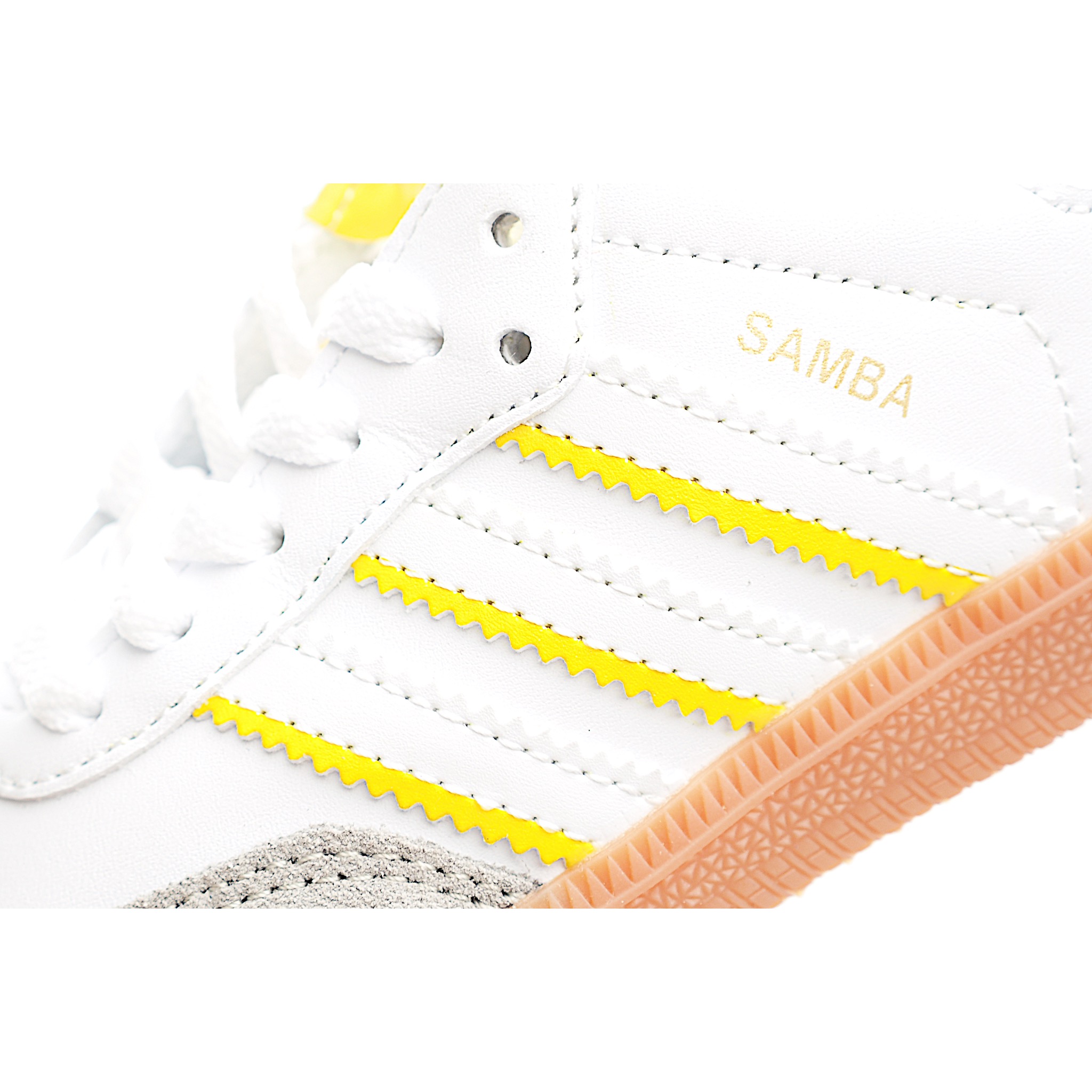 图片[7]-AD 德训 低帮儿童休闲鞋 注：22-27松紧带，28-37系带 如果你回到 1960 年代，你会发现职业足球运动员穿着桑巴，就像这些婴儿鞋一样，几乎就像他们一样。尺寸缩小适合儿童，配有柔软的鞋垫，在全天玩耍时感觉舒适。皮革鞋面、胶橡胶鞋底和3条纹保持经典。 货号：5582 尺码：22-37-选品中心