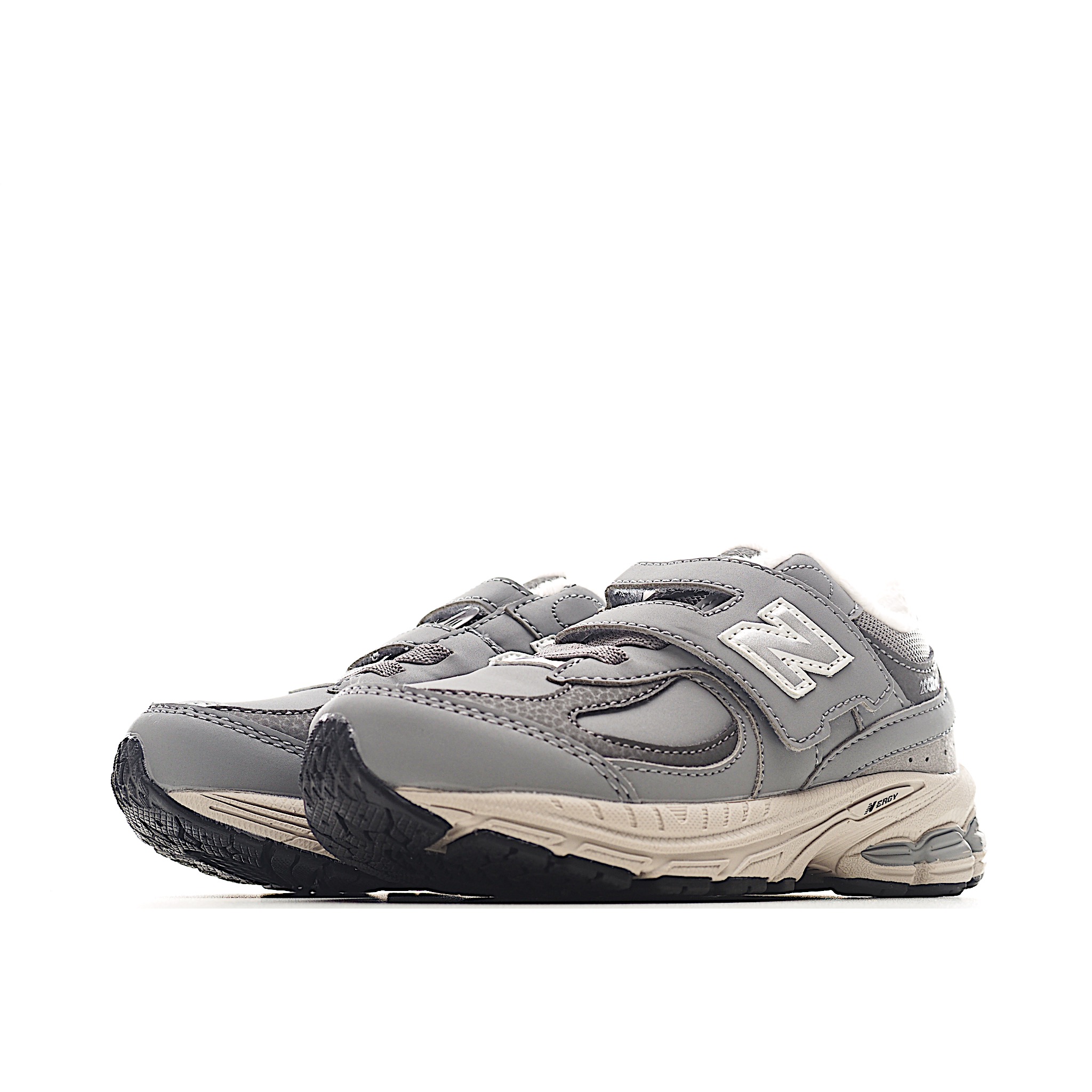 图片[5]-NB 2002 加绒松紧带魔术贴童鞋26-37 报单备注加绒！简约皮革鞋面抗磨耐穿，魔鬼毡束带方便孩子快速调整松紧。加绒內里在冬季为儿童双脚提供温暖的呵护-选品中心