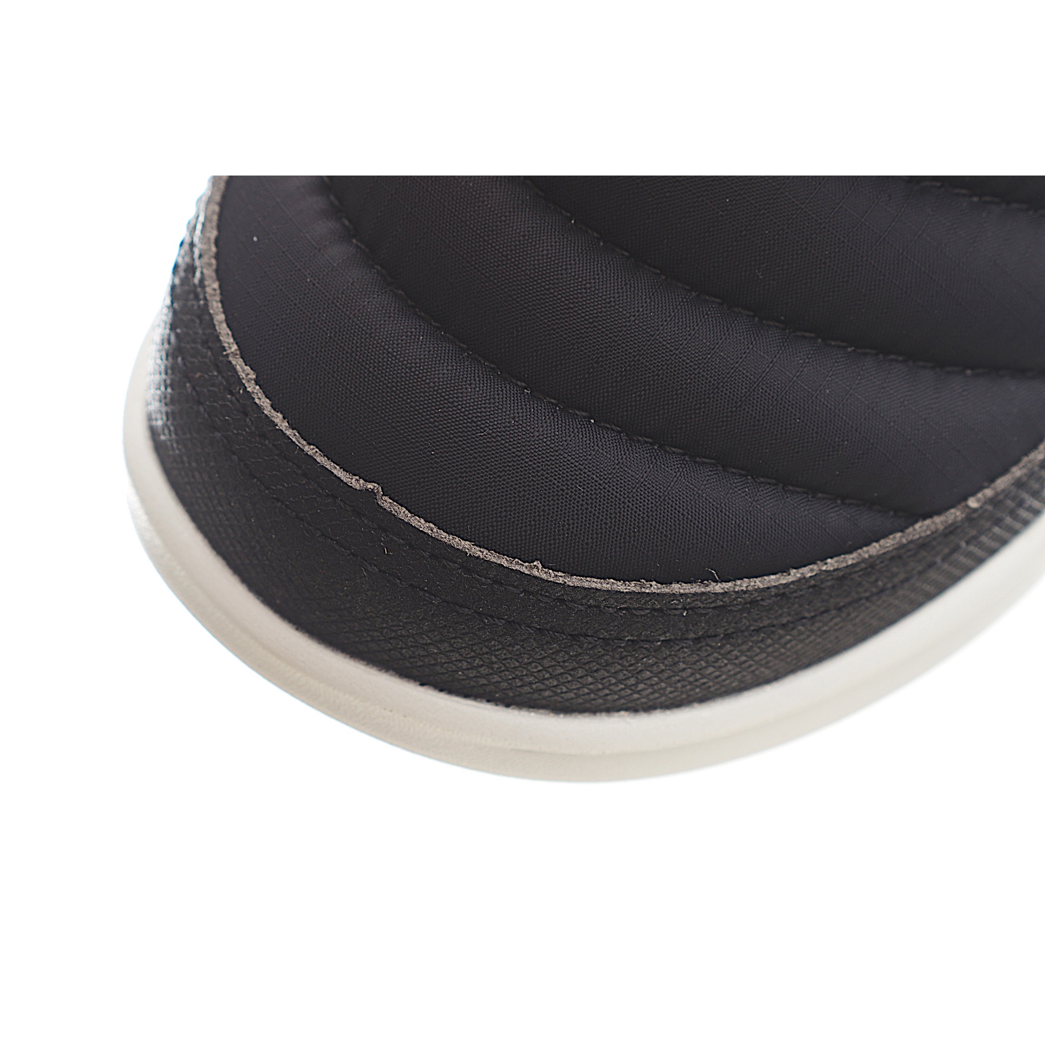 图片[8]-NB 大篷车 雪地童靴 专为儿童设计的舒适童鞋！柔软鞋面搭配魔鬼毡设计，轻松穿脱，方便好动的宝贝。鞋内拉绒材质提供温暖舒适的贴合度，避震中底提供绝佳缓冲，让宝贝探索世界更舒适自在。经典黑色百搭时尚，是您宝贝成长路上的最佳伙伴！ 货号：BW 尺码：24-39-选品中心