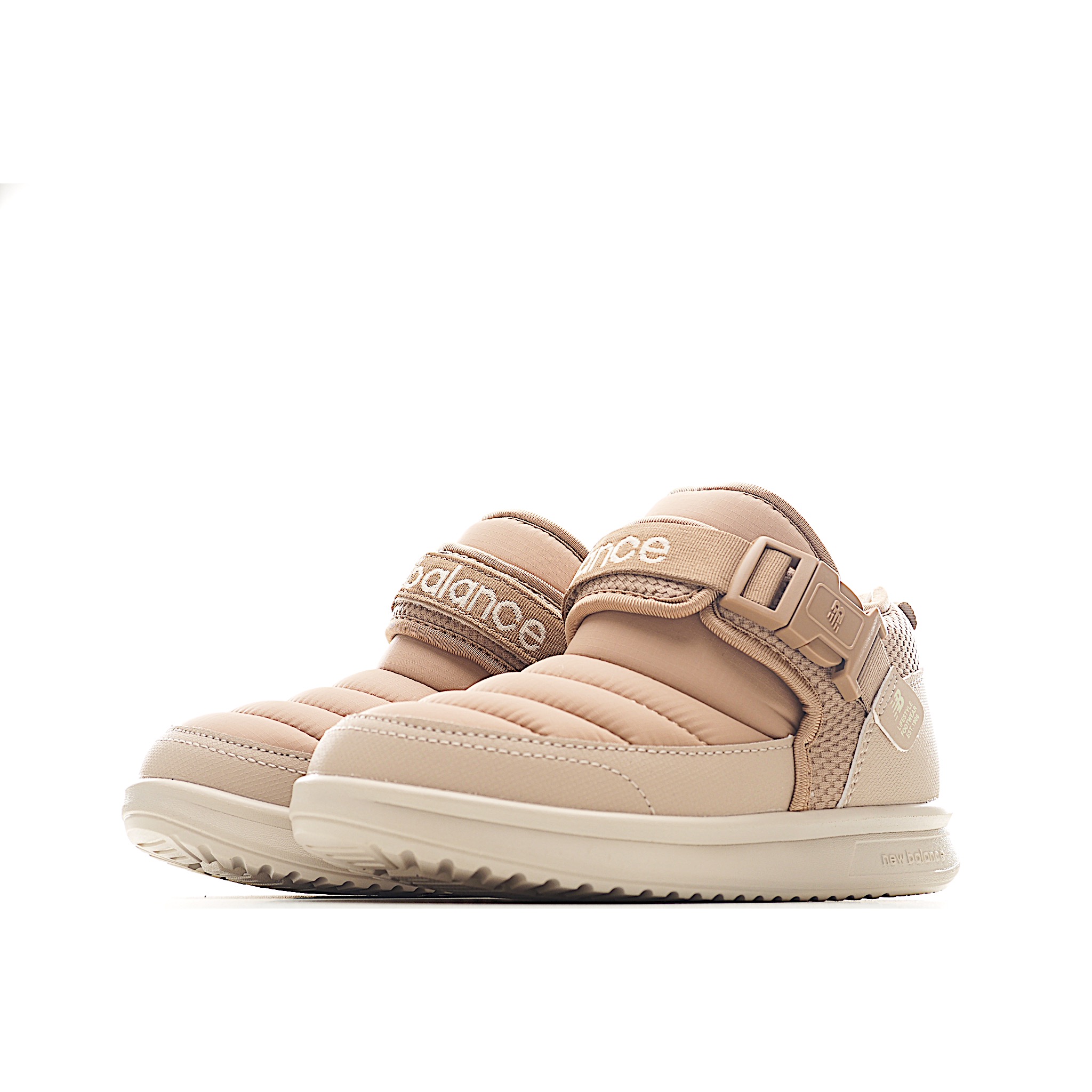 图片[3]-NB 大篷车 雪地童靴 专为儿童设计的舒适童鞋！柔软鞋面搭配魔鬼毡设计，轻松穿脱，方便好动的宝贝。鞋内拉绒材质提供温暖舒适的贴合度，避震中底提供绝佳缓冲，让宝贝探索世界更舒适自在。经典黑色百搭时尚，是您宝贝成长路上的最佳伙伴！ 货号：L1 尺码：24-39-选品中心