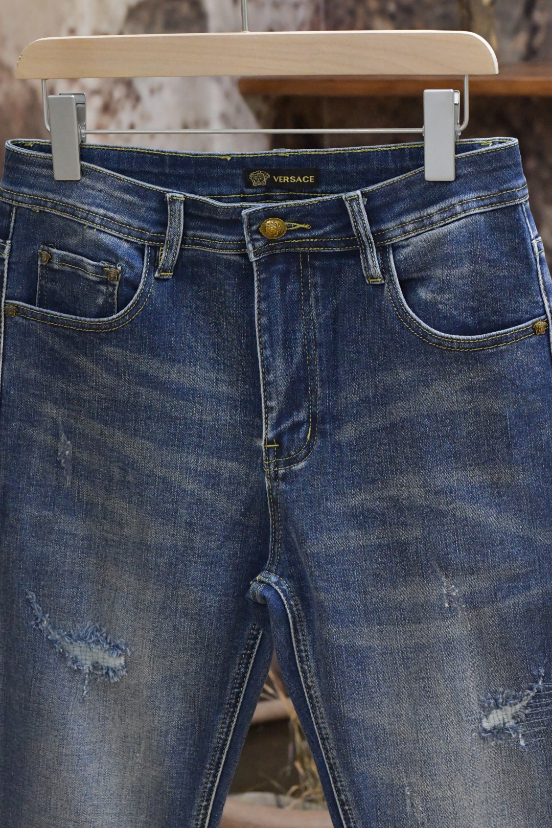 Versace Vancez 2024ss Fantascheux Jeans: Modern Innovation in Classic Style - 图片 4