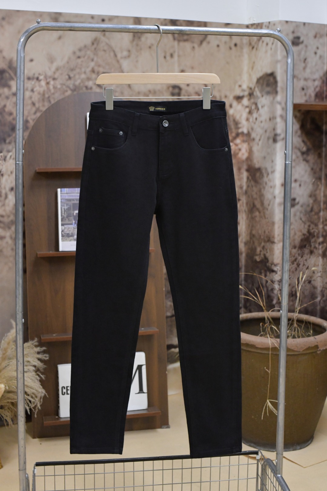 Versace Vancez 2024ss New Jeans: Modern Innovation in Classic Style - 图片 2