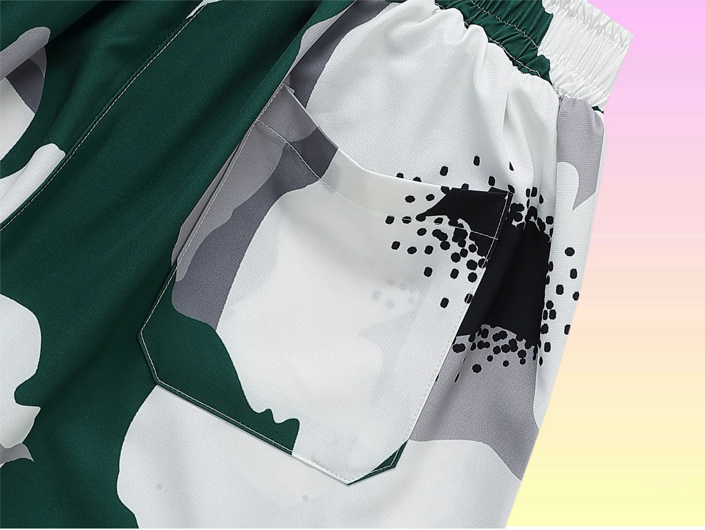 Valentino Shorts in Picture Color with Custom Size Options and Gender-Neutral Design - 图片 7