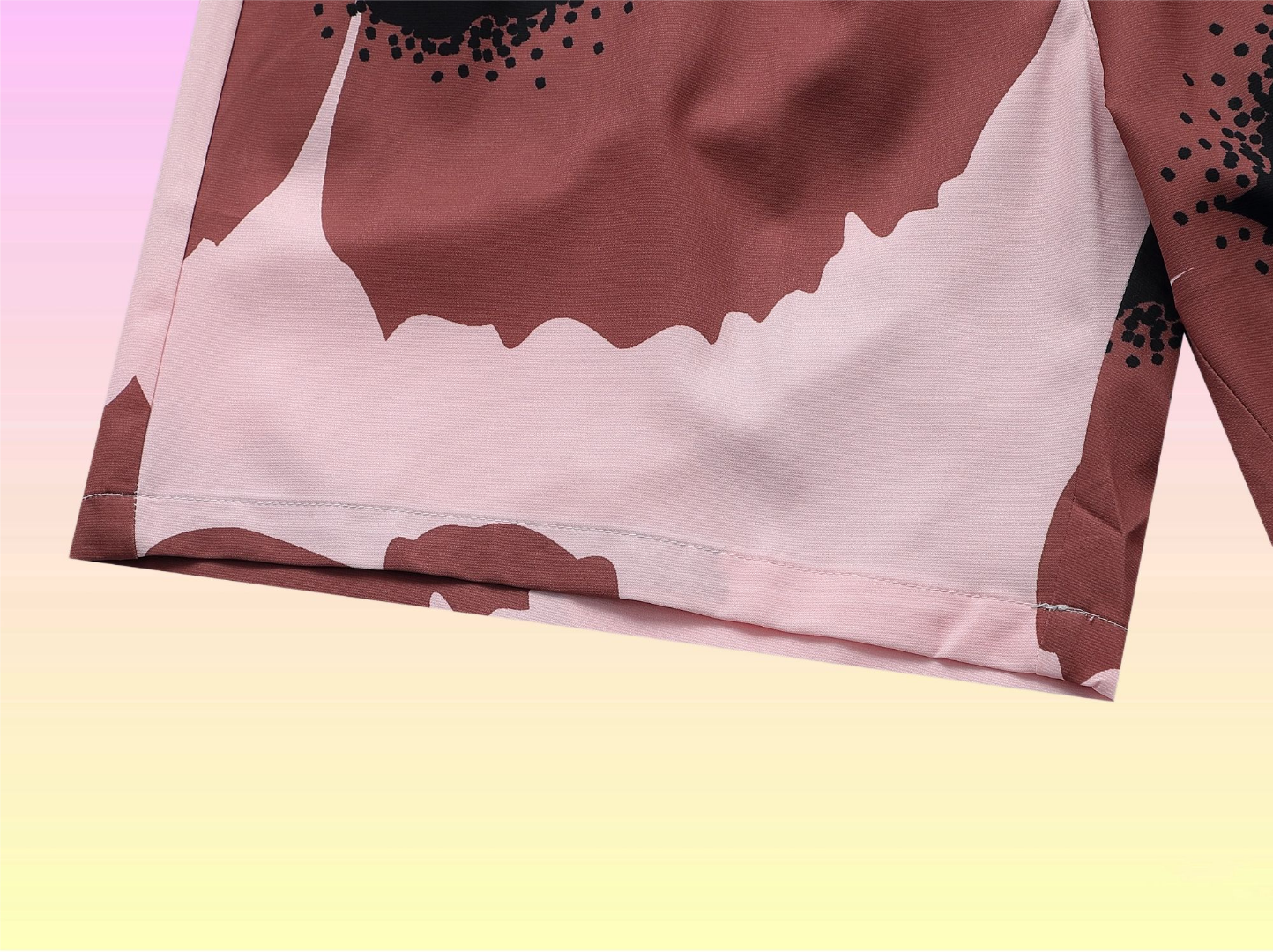 Valentino Shorts in Picture Color, Unisex Sizing with Custom Supplements - 图片 6