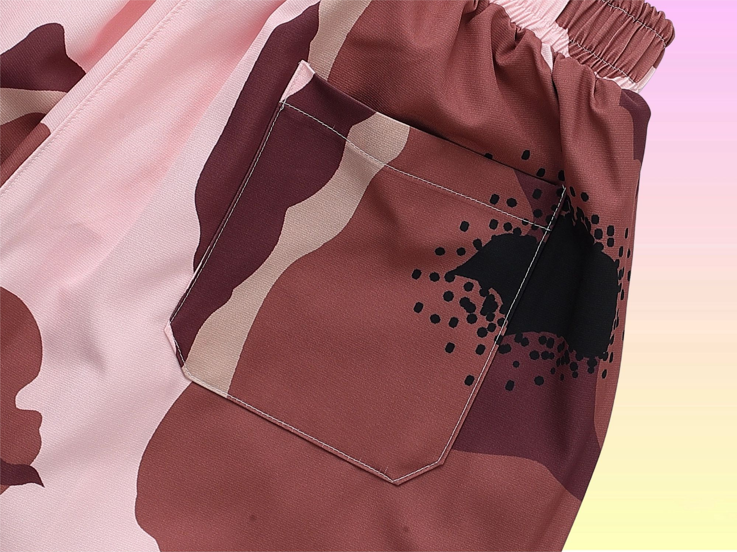 Valentino Shorts in Picture Color, Unisex Sizing with Custom Supplements - 图片 8