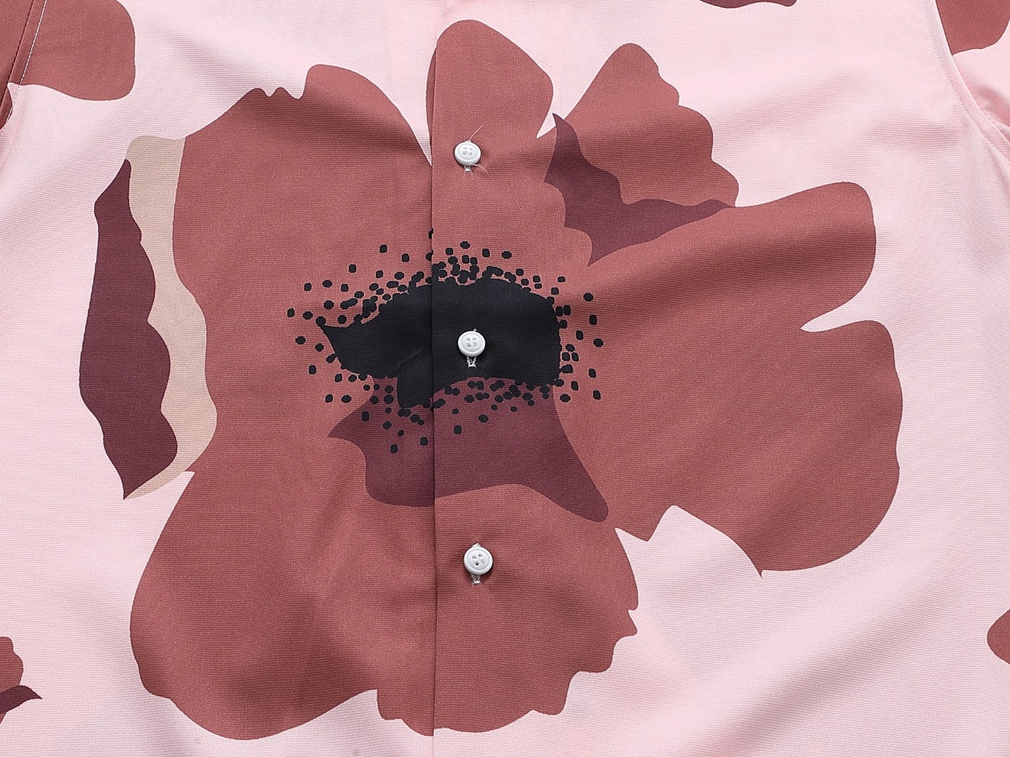 Valentino Shorts in Picture Color with Custom Options for Men and Women - 图片 8