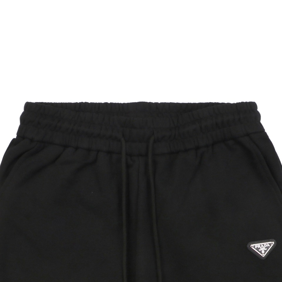 Prada/普拉达 24ss 三角标拼接后口袋短裤-Chinese UA Cheap High Quatity Brand Clothes Bags handbags Sneakers wholesale wholesaler seller from China Factory suppliers Fashion Clothing Shoes best Quality Beautiful Price Prada/普拉达 24ss 三角标拼接后口袋短裤