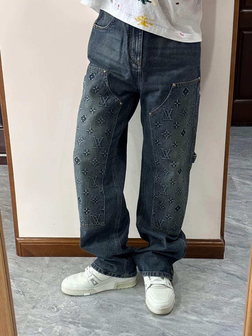Upper body collection picture 1v 23ss presbyopic embossed cargo denim trousers