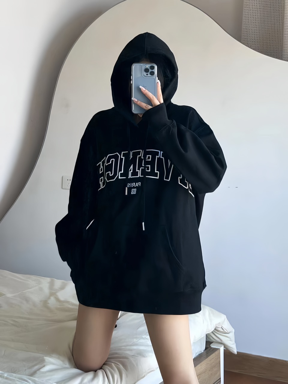 Upper body collection picture GivenchyGivenchy 24Fw Curved GVC Letter Embroide