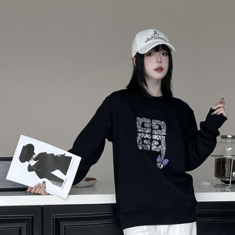 Upper body collection picture GivenchyGivenchy 24Fw 4G Rope Bow Crewneck Sweat