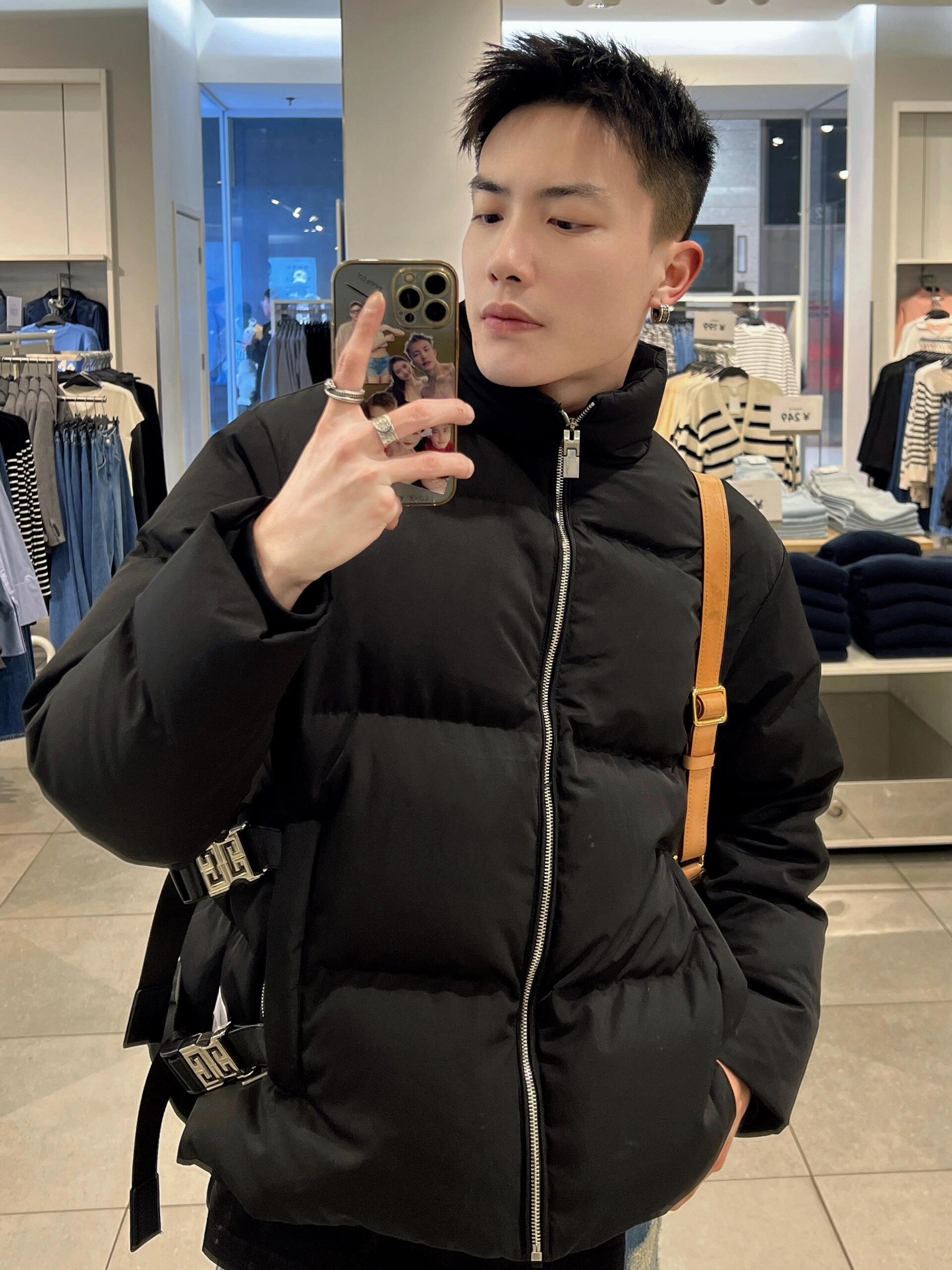 Upper body collection picture 2 GivenchyGivenchy 24Fw 4G Lock Hooded Down Jack