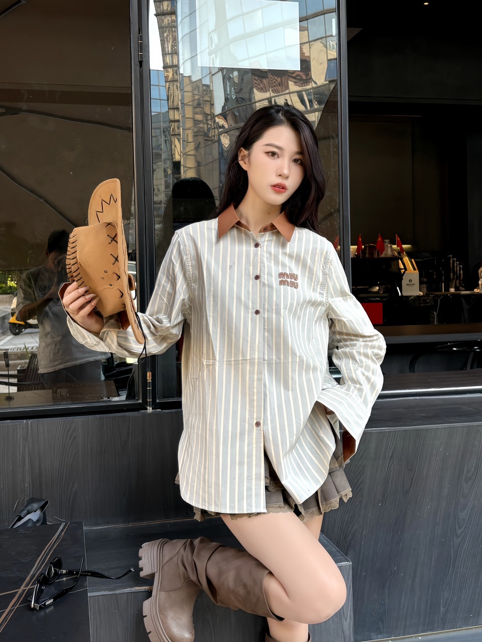 Upper body collection picture Miu 24Fw Miu letter striped long sleeved shirt br