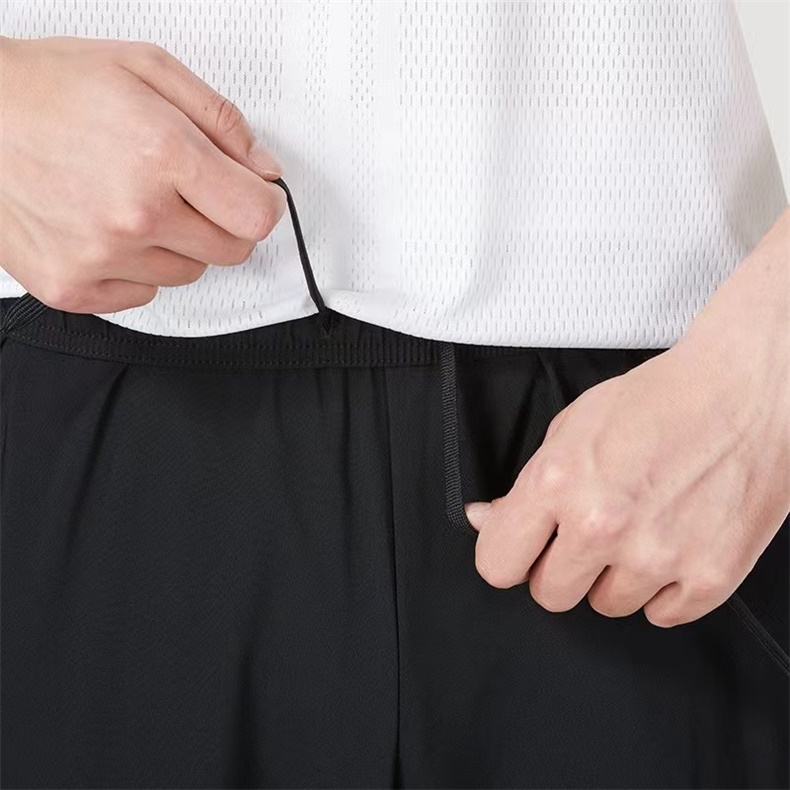 Adidas Men’s Pants: Stylish Design, Comfortable Fabric, Iconic Brand Details, Versatile Wear. - 图片 8
