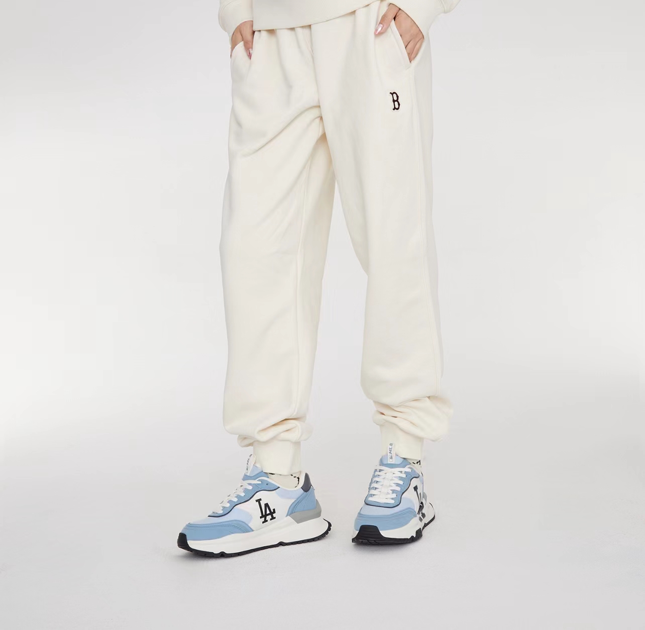 Yankee Captain’s Pants: Cotton Fabric, Embroidery, Diverse Colors, Practical Sizes. - 图片 1