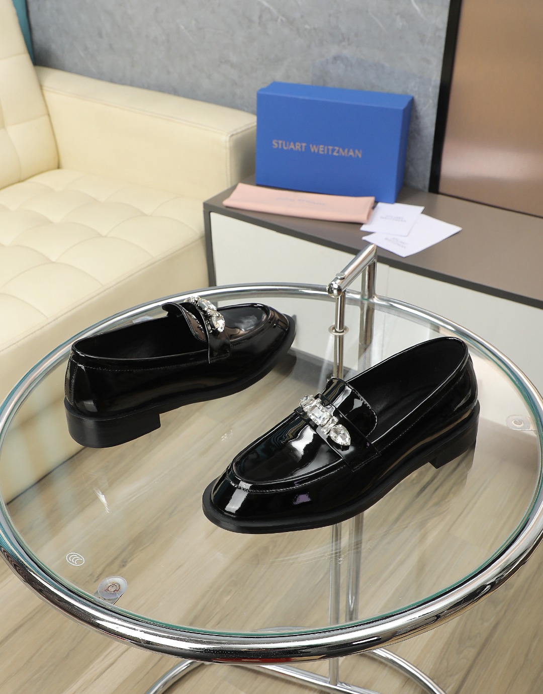 Stuart Weitzman SW2025 Crystal-Embellished Leather Loafers 4 o 1hgig83jt1b931t11ko51t5j4l73