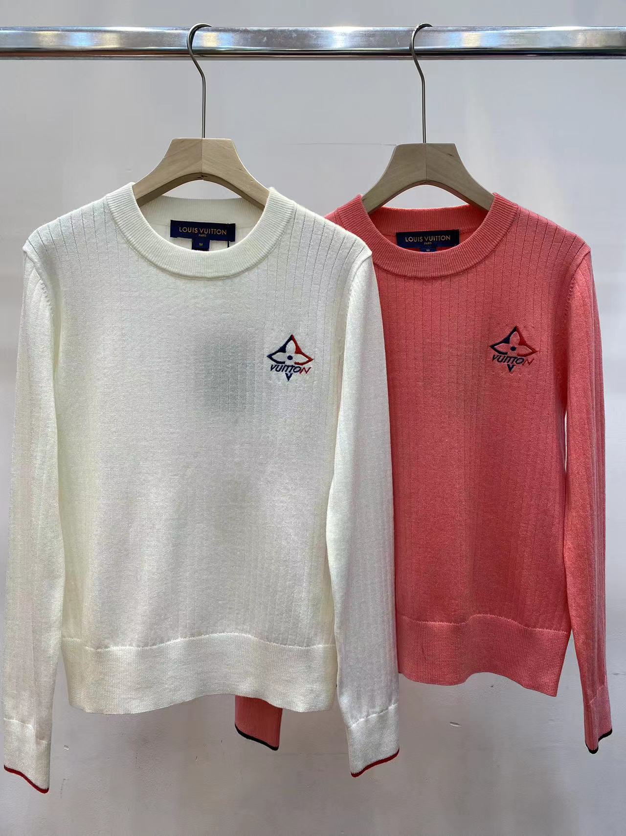 mirror copy luxury
 Louis Vuitton Clothing Knit Sweater Sweatshirts Buy Cheap
 Embroidery Knitting Spring Collection