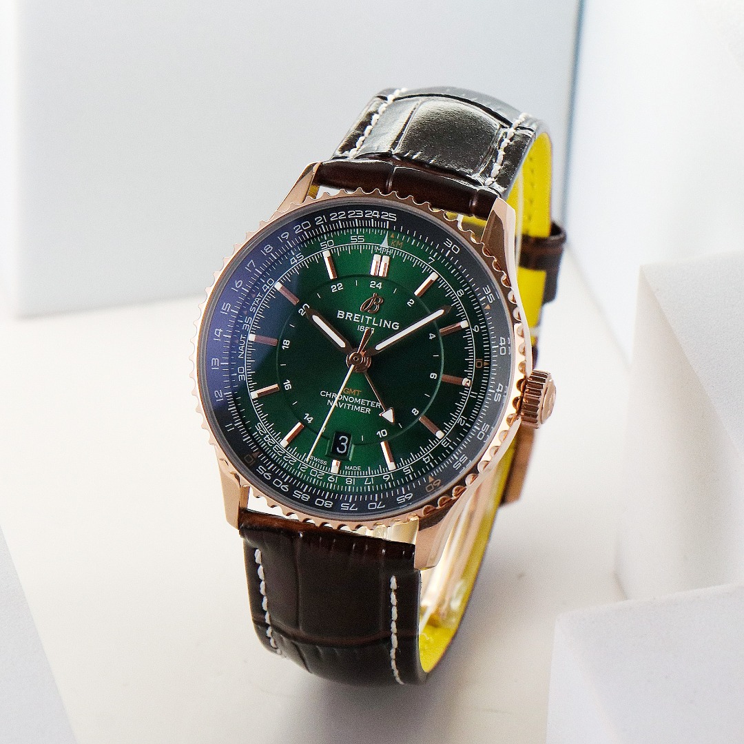 NO:725772,Produced by TW, four-hand strap model and steel strap model. TW Factory’s true interpretation, Breitling Navitimer 1 Series K arrives!  !  !  Another space pilot watch was born!  The new Breitling contains four major elements: solidity and reliability, excellent functions, precision and aesthetics. It is a professional watch designed to challenge the most extreme environments, and is the best partner to accompany brave men to experience the ultimate charm of high altitude and deep sea. 1: (Diameter) 41MM, authentic one-to-one size 2: (Movement) equipped with 2836 movement, super stable performance 3: (Strap) made of imported Italian cowhide, wear-resistant and stain-resistant, just like the original, very comfortable to wear!  4: (Mirror) Curved sapphire, double-sided anti-glare treatment 5: (Literal) The literal color is the same as the original, perfectly restoring every detail!  Please look for the exclusive quality. Exquisitely recommended men's mechanical watches. Carefully created for you with ultra-realistic photo shoots and gift giving. The best luxury recommendations. Please look for the exclusive quality of TW, breitling, cowhide.19860909TW 出品 四针皮带款 钢带款  TW Factory 真情演绎,百年灵 BREITLING 航空计时1系列K到货！！！又一枚航天飞行员腕表由此诞生！新款百年灵包含了四大要素坚固可靠、功能卓越、精密准确和美学观感.它,是专为挑战最极端环境而设计的专业腕表,是陪伴勇者感受高空深海极致魅力的最佳伙伴.1:（直径）41MM,正品一比一尺寸打造 2:（机芯）搭载2836机芯,稳定性能超强 3:（表带）采用进口意大利牛皮,耐磨耐脏,同正品一样,佩戴极具舒适！4:（镜面）弧面蓝宝石,双面防眩处理 5:（字面）字面颜色同正品一样,完美还原每个细节！ 请认准独家品质 精致推荐男士机械腕表 为你精心打造超真实实物图拍摄送礼最佳奢华推荐请认准TW独家品质,,breitling,cowhide,Watch