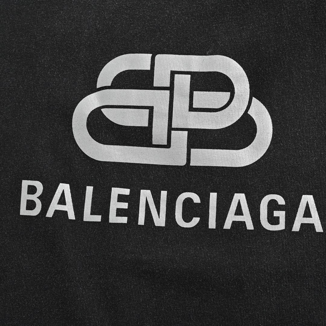 Balenciaga/巴黎世家 经典水洗做旧款短袖