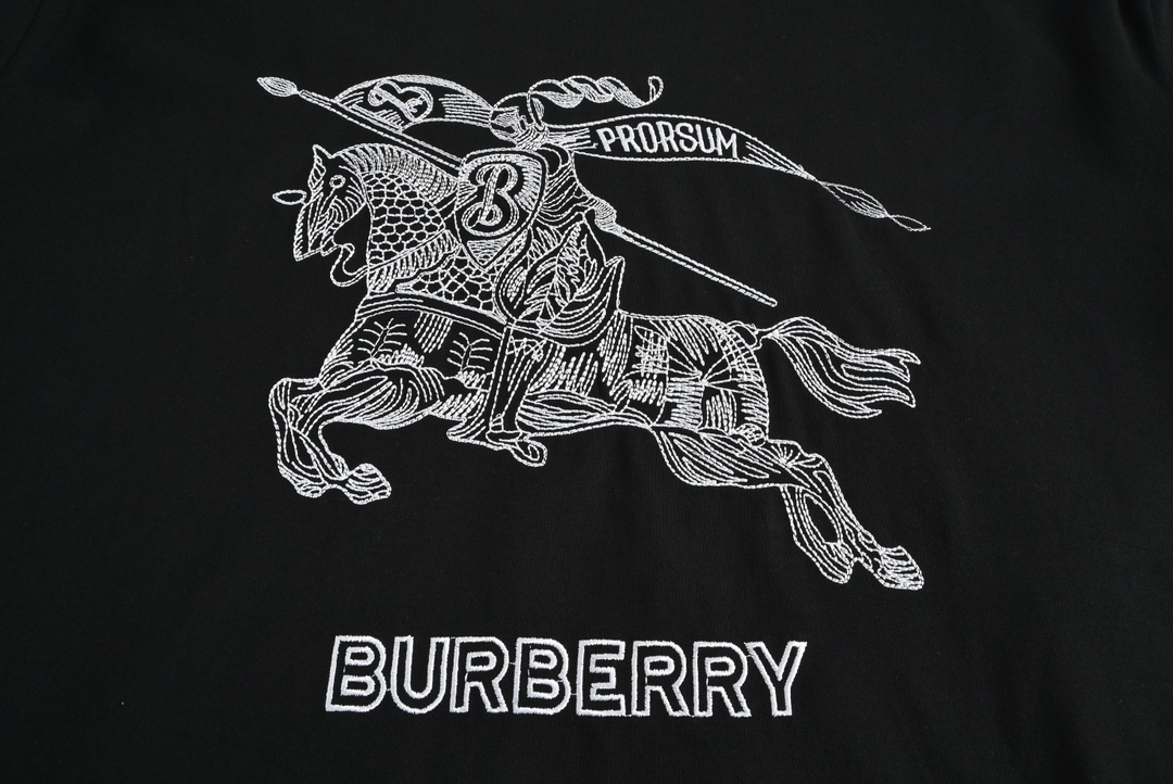 巴宝莉/Burberry刺绣绣花LOGO战马 短袖