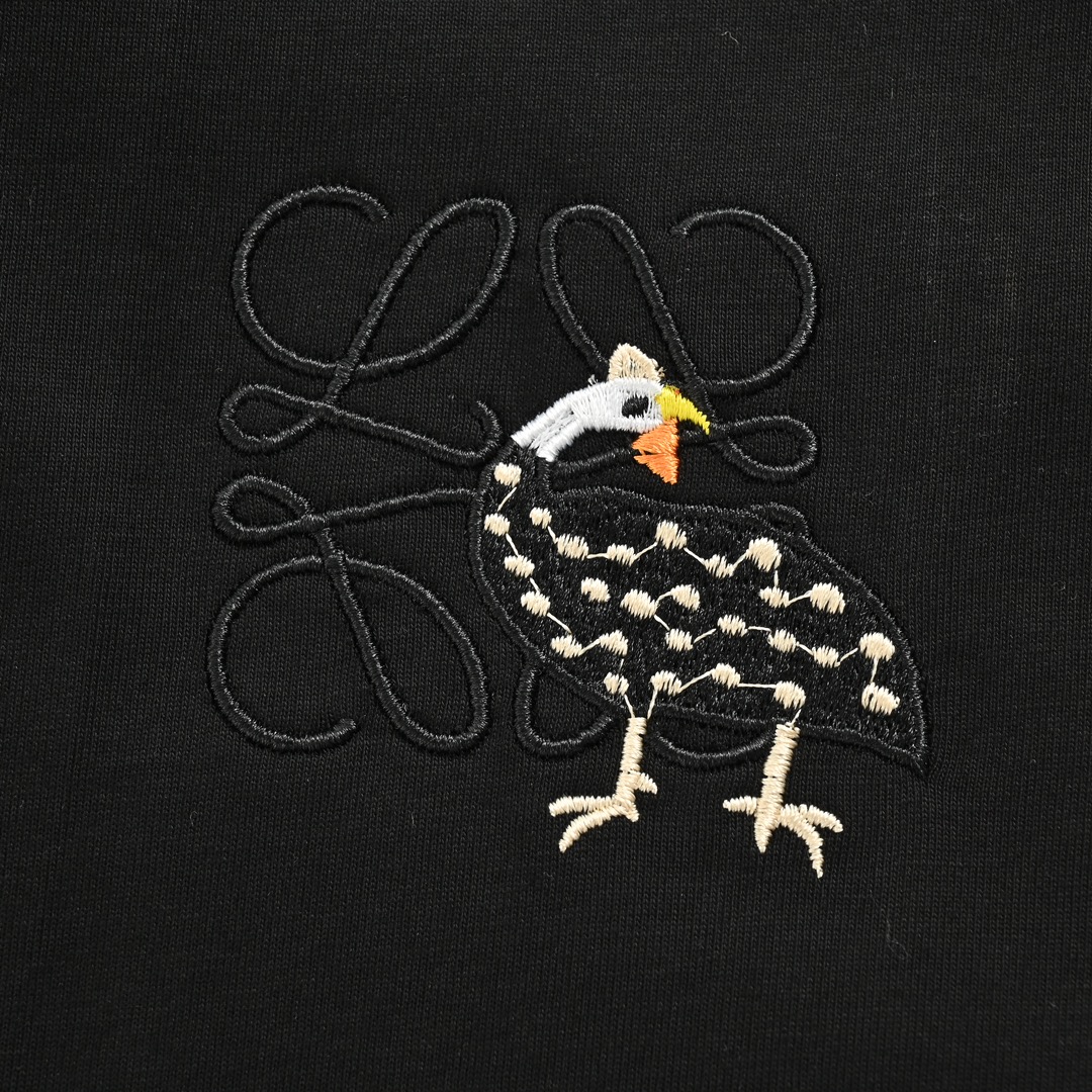 Loewe&sunafujita联名系列绣花孔雀短袖-Chinese UA Cheap High Quatity Brand Clothes Bags handbags Sneakers wholesale wholesaler seller from China Factory suppliers Fashion Clothing Shoes best Quality Beautiful Price Loewe&sunafujita联名系列绣花孔雀短袖