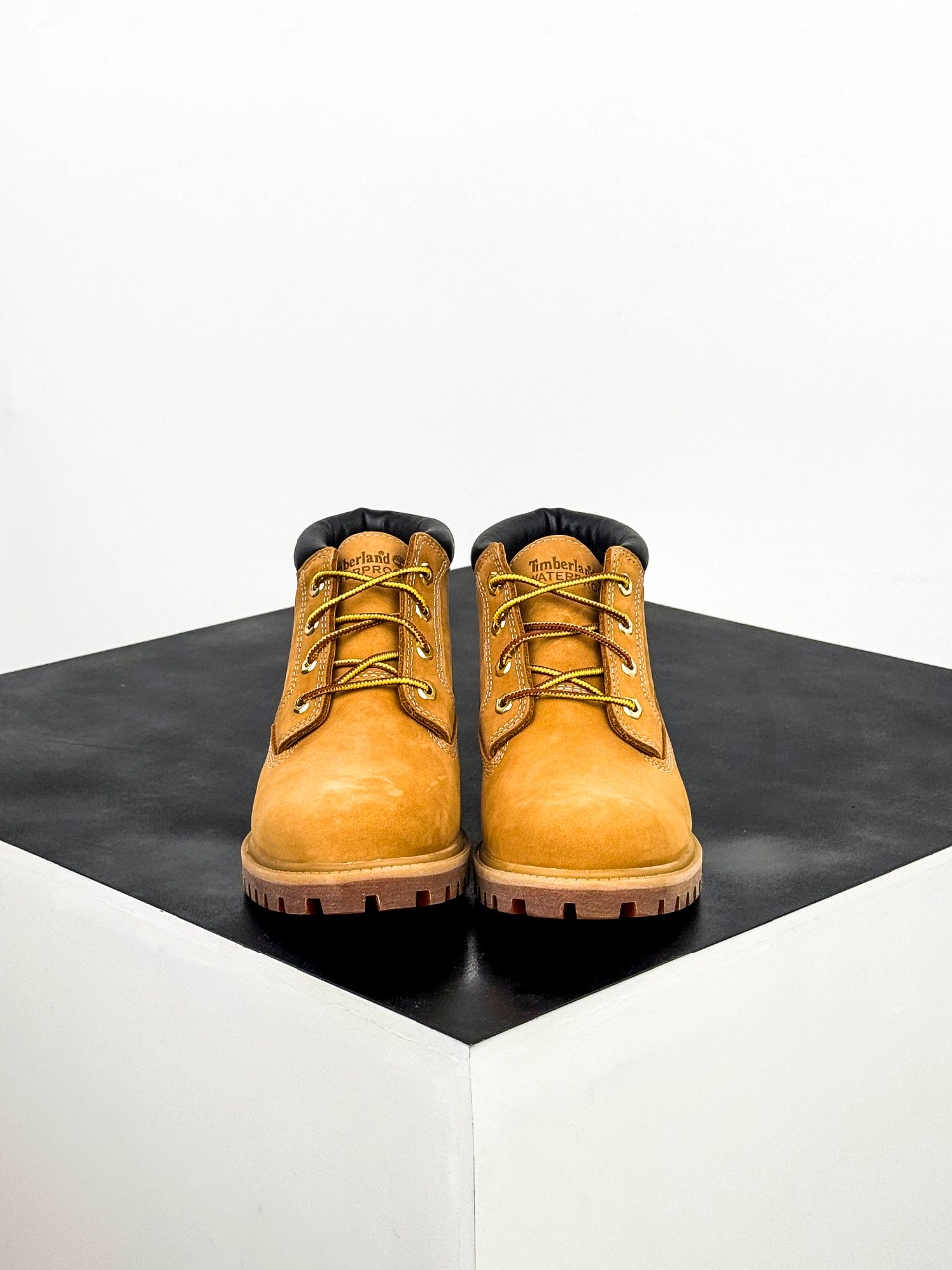 添柏岚 Timberland 踢不烂/经典款中帮黄色23061