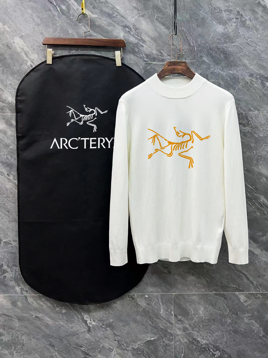 Arc’teryx Clothing Sweatshirts Wholesale Imitation Designer Replicas
 Black White Printing Unisex Women Wool Winter Collection