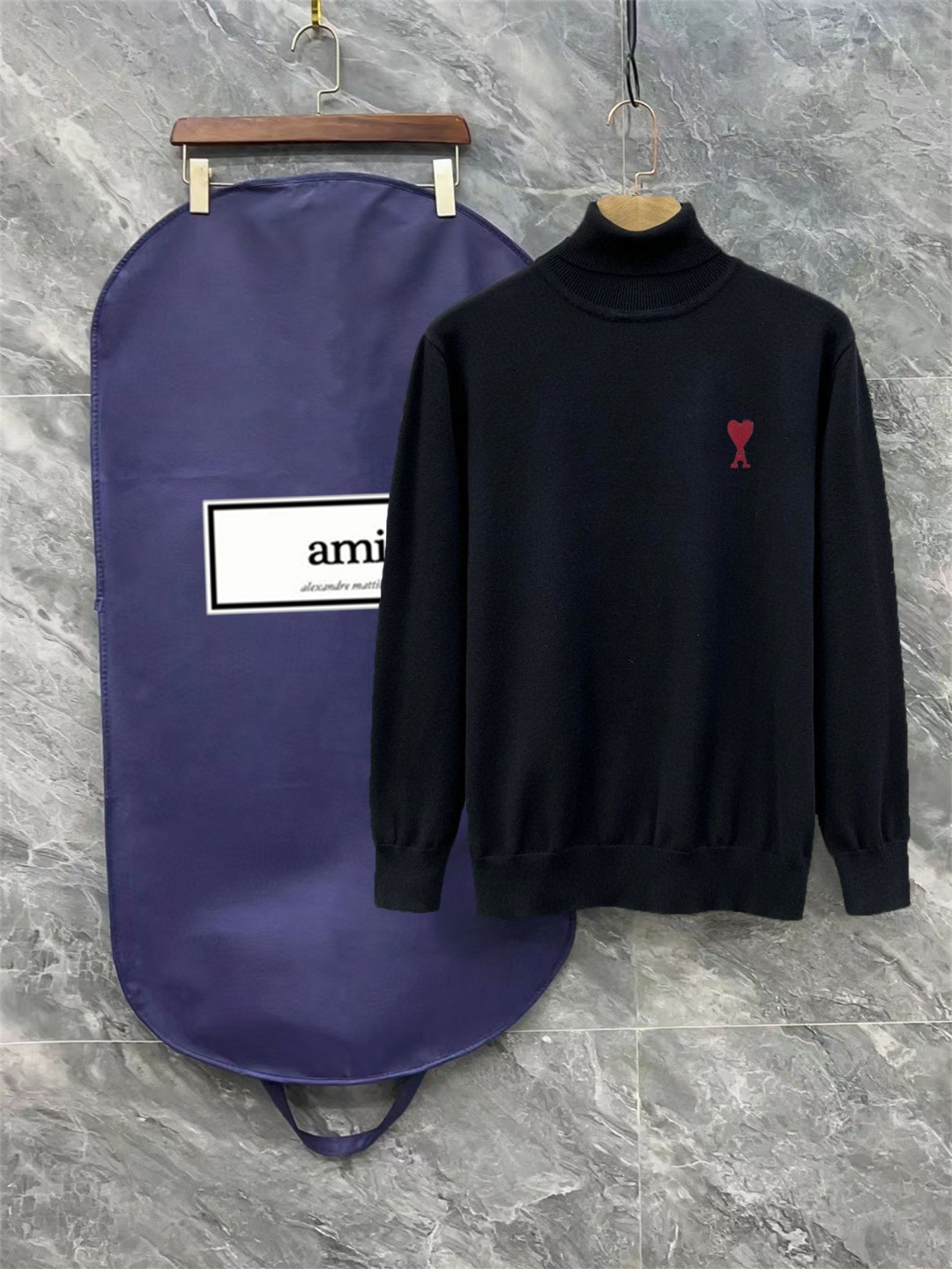 AMI 艾米 con 3 etiquetas completas, suéter de cuello alto con logo bordado, mezcla de lana de alta calidad, unisex, serie…