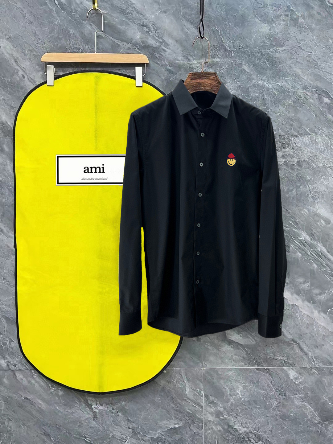 High-Tech Bamboo Shirt: Comfortable, Stylish, and Customizable in Black and White