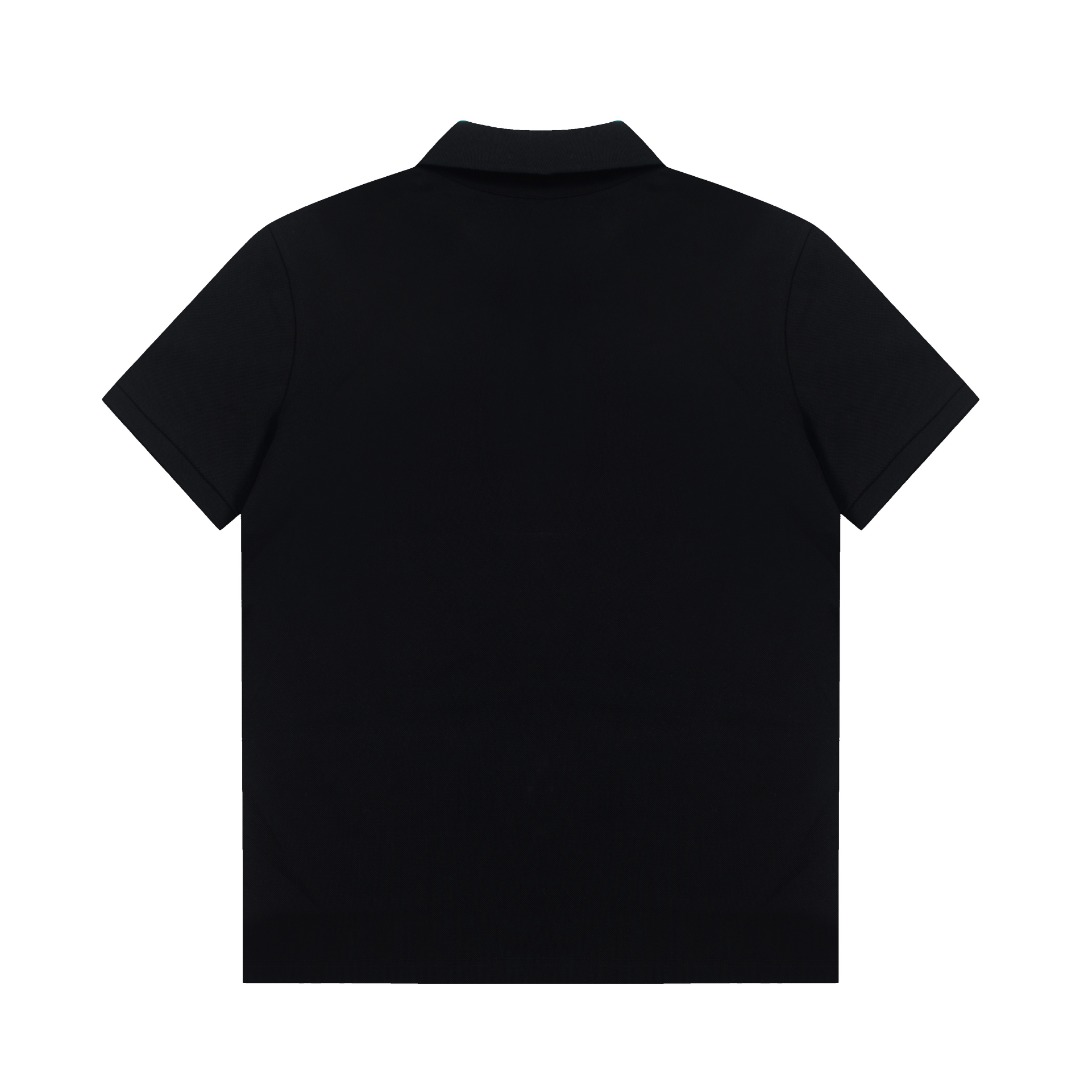 Louis Vuitton Logo Polo: 1980s-inspired Upgrade with Custom Fabric in Synchronized Spring and Summer Collection - 图片 4