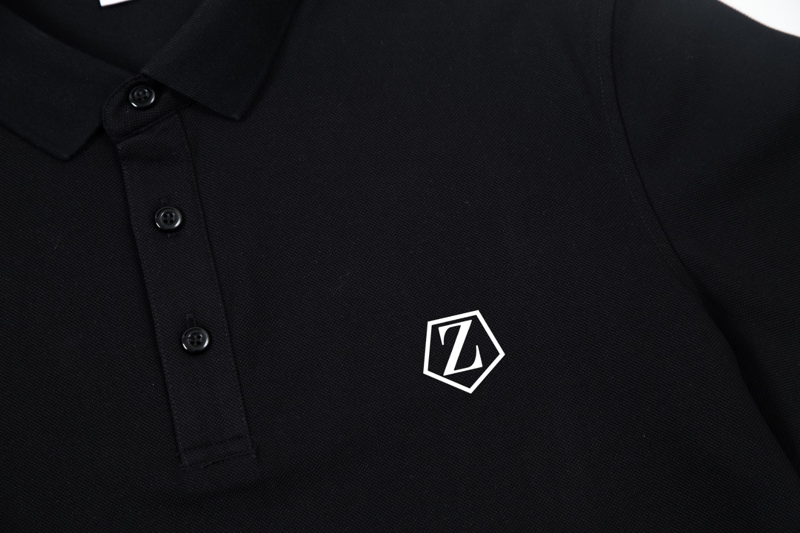 ZEGNA Custom Logo Polo: 1980s-Inspired Upgrade, Original Fabric, Comfortable Fit - 图片 7