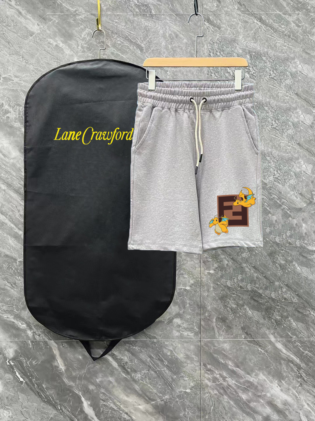 Fendi Logo Swirl Shorts with Pockets in Black Grey, Sizes S-XL - 图片 1