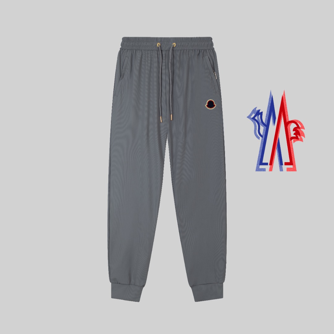 NO:438720,Moncler's new spring and summer style, two-color high-quality thin sports and casual ice silk pants, smooth, comfortable, wrinkle-resistant and trace-free pants, soft texture, slightly elastic feel, cool ice silk pants, waist elastic band, fashionable and trendy style, neat and neat, suitable for sports and leisure!  All kinds of figures can be easily controlled. Classic two colors are available. New summer products are versatile and not picky. The upper body is very simple, handsome and stylish. Both men and women can easily control it. Color Black Gray Size S-XL, Moncler, alexander wang19860909Moncler 蒙口春夏季新款 两色高品质薄款运动休闲冰丝裤 爽滑舒适抗皱无痕的好裤子 质感柔软 手感微弹 ,清凉冰丝裤 腰部松紧带, 版型设计时尚潮流  走线工整整齐,运动休闲皆宜！ 各种身材都可轻松驾驭 经典两色可选 夏季新品 百搭不挑人 上身非常简单帅气有型的一款 男女情侣款都能轻松驾驭. 颜色 黑色 灰色 尺码S-XL,,Moncler,alexander wang,Men's clothing
