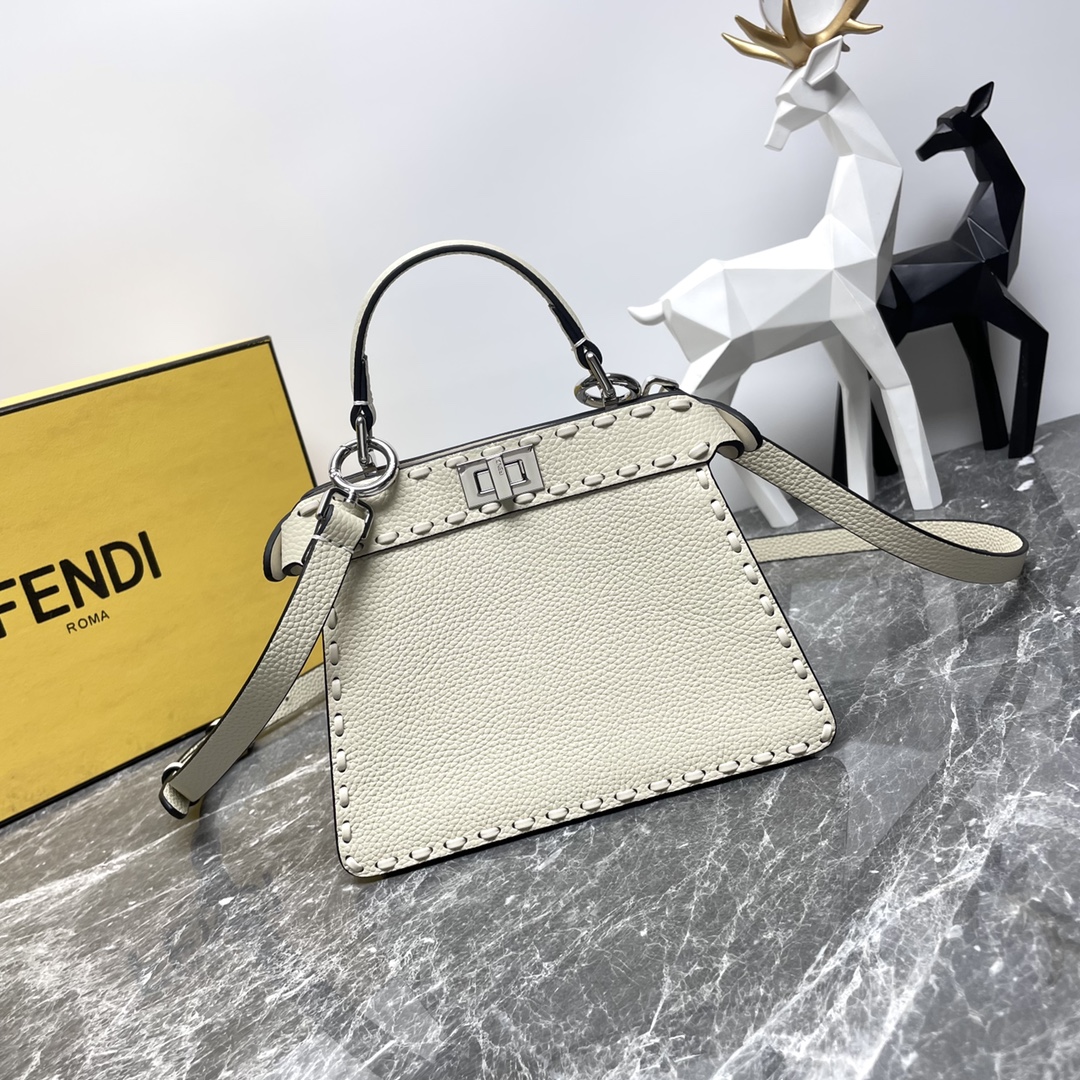 Fendi Peekaboo Tassen handtassen Zilver Naaien Kalfsleer Koeienhuid