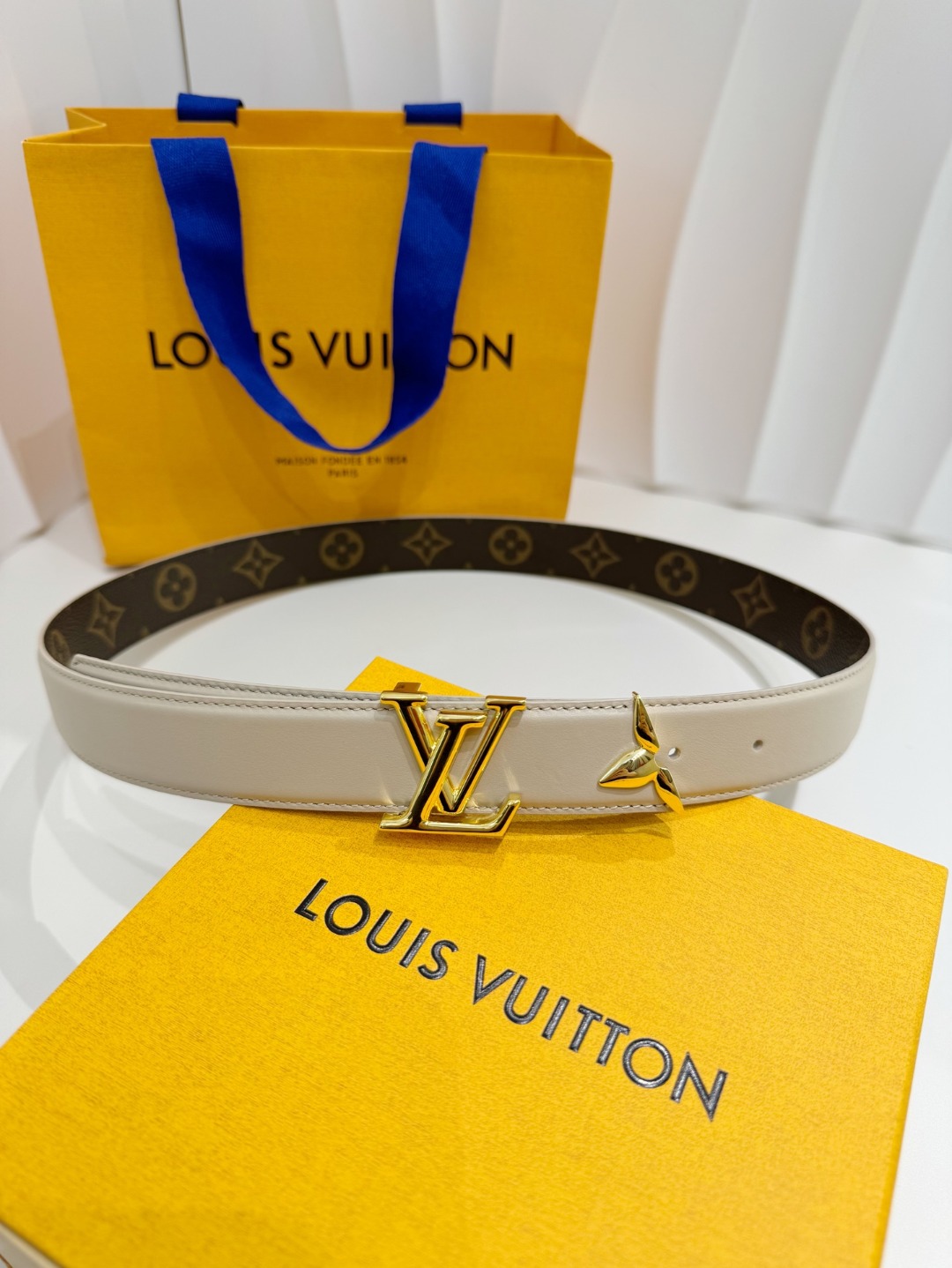 Louis Vuitton Riemen Monogram Canvas