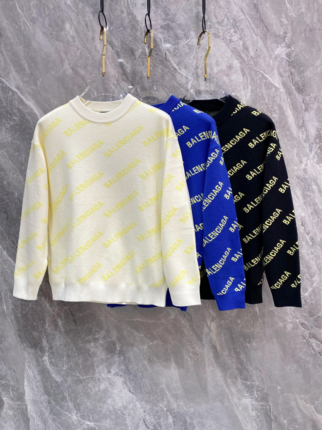 NO:622737,.. P Balenciaga sweater autumn and winter latest series, 1:1 top replica at the counter, all in good condition!  Thick style, a must-have item for fashionistas!  Those who know the goods should hurry up and start, the fabric is wool, size M~3XL AAA4...,,balenciaga,sweaters,alexander wang19860909.. P 巴黎世家 毛衣 秋冬最新系列,专柜1:1顶级复刻,全品相！加厚款,潮人必备单品！懂货的老铁赶紧下手,面料羊毛 尺码M~3XL AAA4...,,balenciaga,sweaters,alexander wang,Men's clothing
