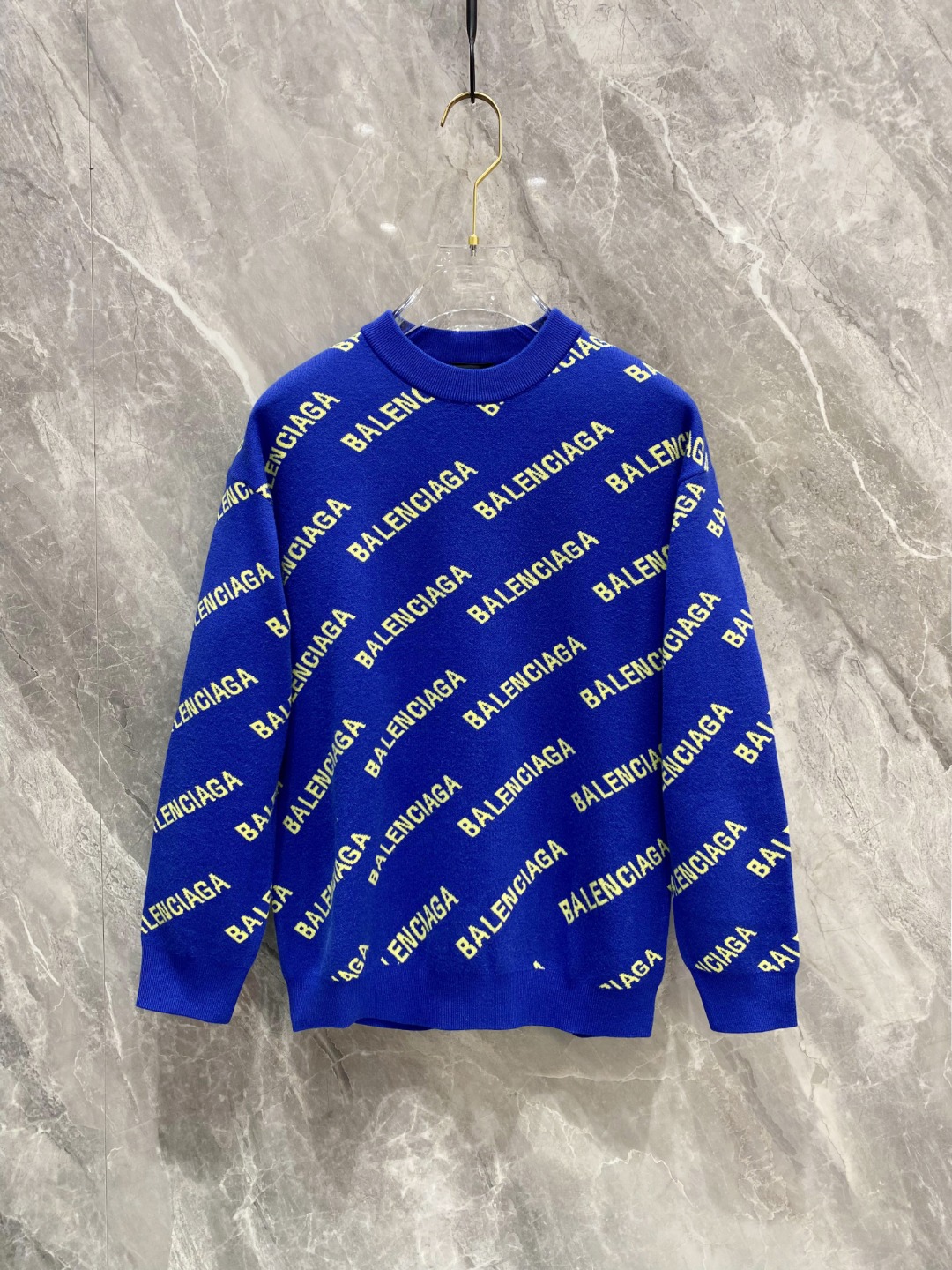 NO:622732,.. P Balenciaga sweater autumn and winter latest series, 1:1 top replica at the counter, all in good condition!  Thick style, a must-have item for fashionistas!  Those who know the goods should hurry up and start, the fabric is wool, size M~3Xl AAA4...,,balenciaga,sweaters,alexander wang19860909.. P 巴黎世家 毛衣 秋冬最新系列,专柜1:1顶级复刻,全品相！加厚款,潮人必备单品！懂货的老铁赶紧下手,面料羊毛 尺码M~3Xl AAA4...,,balenciaga,sweaters,alexander wang,Men's clothing