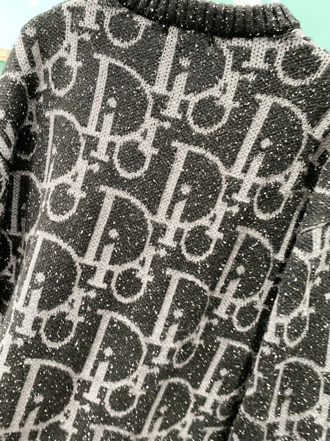 Dior²⁰²⁴毛衣 2024秋冬最新系列，专柜1:1顶级复刻，顶级版本！厚薄适中，可以穿一整个冬天  