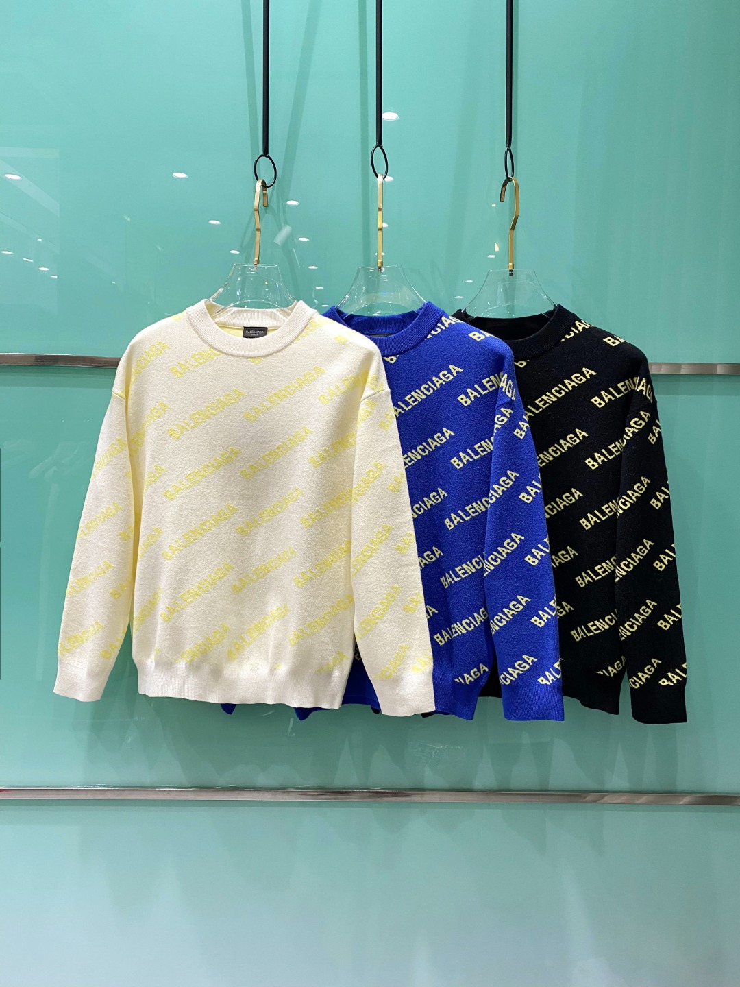 巴黎世家²⁰²⁴毛衣 2024秋冬最新系列，专柜1:1顶级复刻，顶级版本！厚薄适中，可以穿一整个冬天 潮