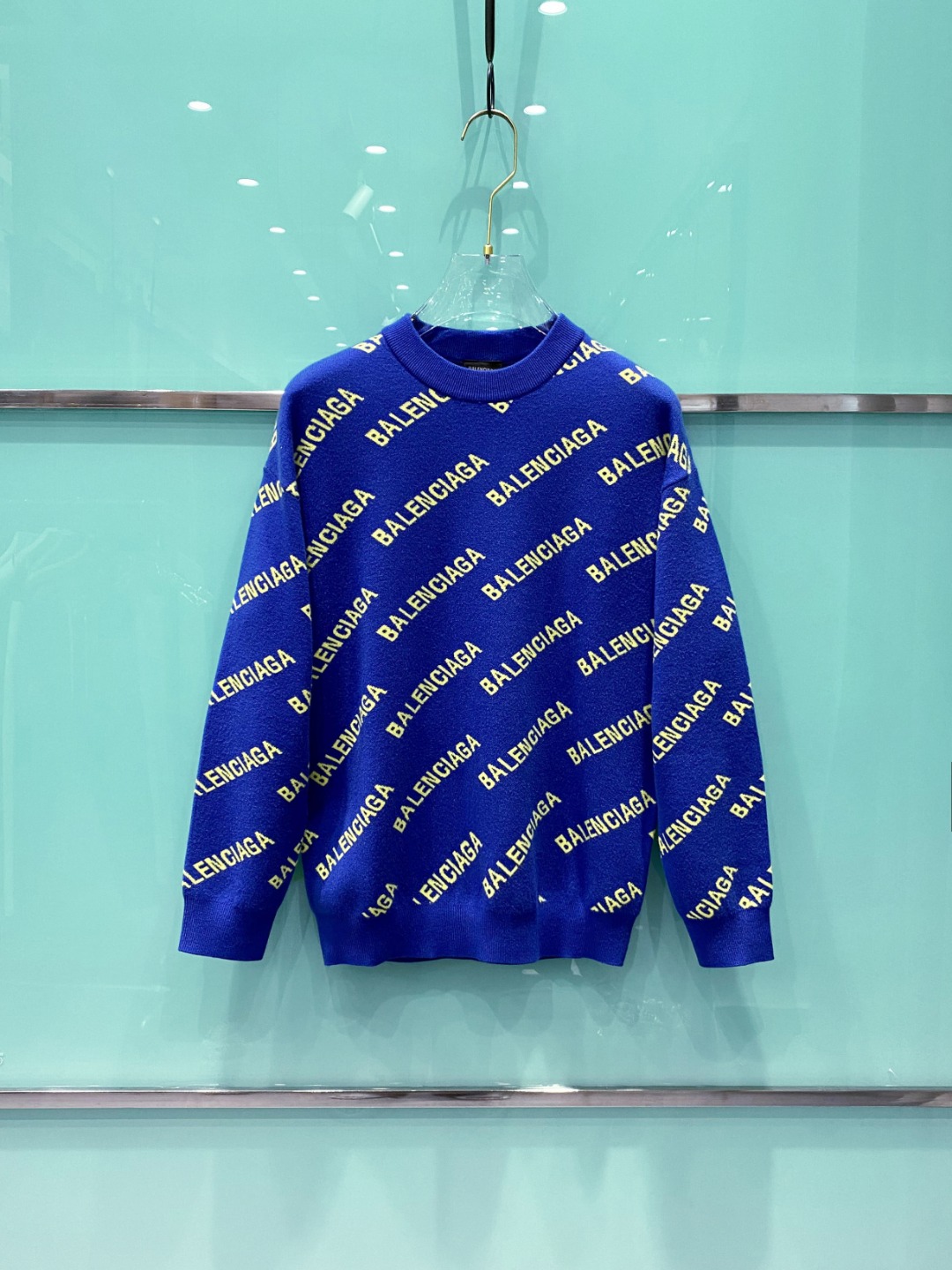 巴黎世家²⁰²⁴毛衣 2024秋冬最新系列，专柜1:1顶级复刻，顶级版本！厚薄适中，可以穿一整个冬天 潮