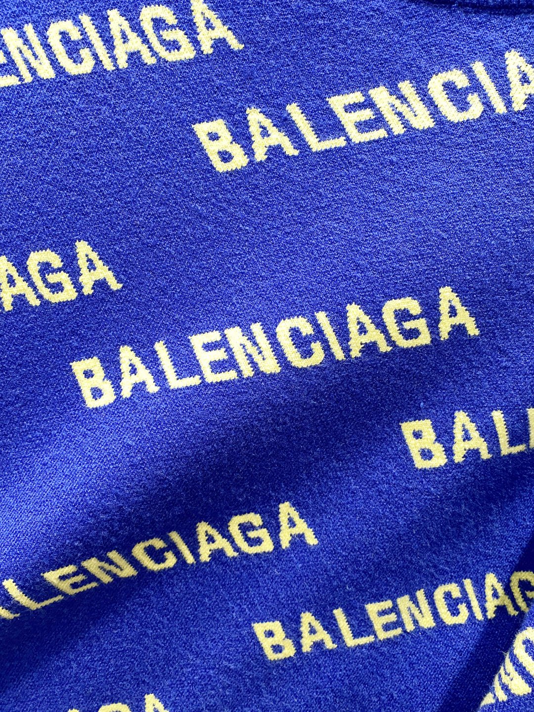 巴黎世家²⁰²⁴毛衣 2024秋冬最新系列，专柜1:1顶级复刻，顶级版本！厚薄适中，可以穿一整个冬天 潮